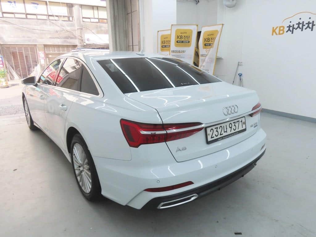 2020 AUDI A6