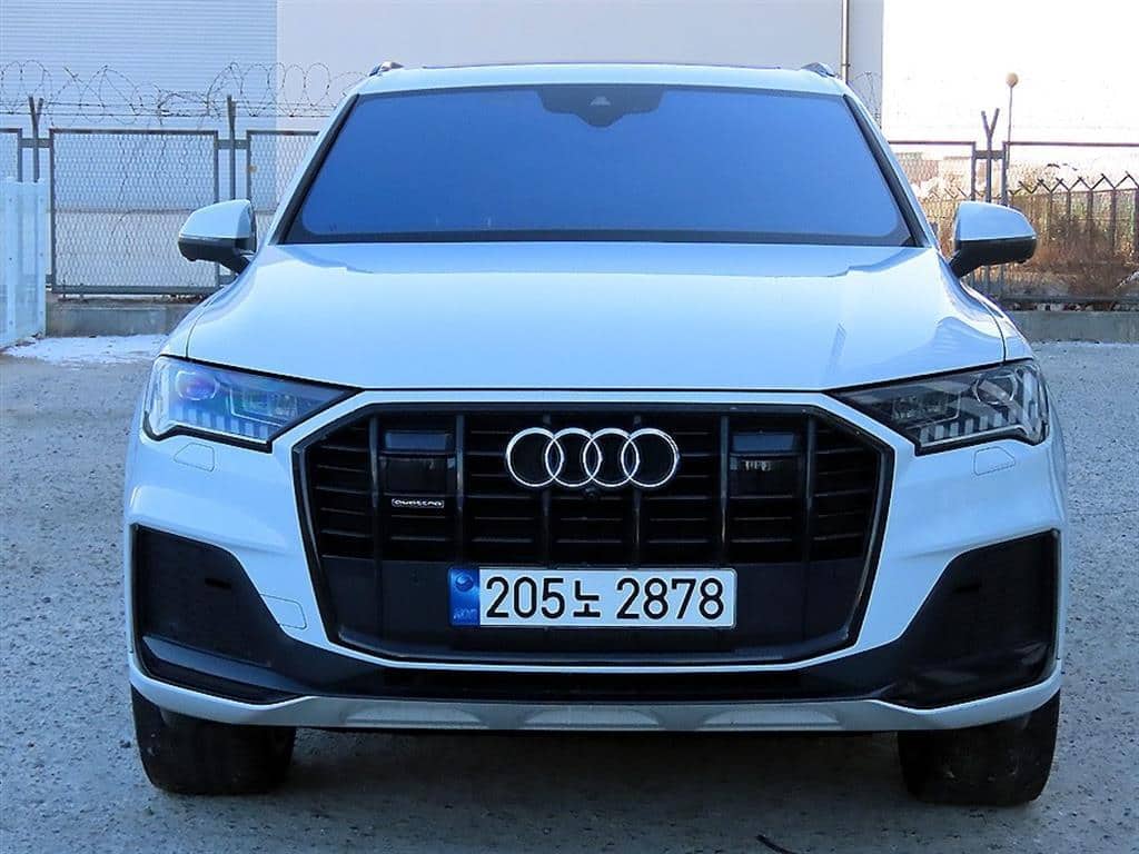 2023 AUDI Q7
