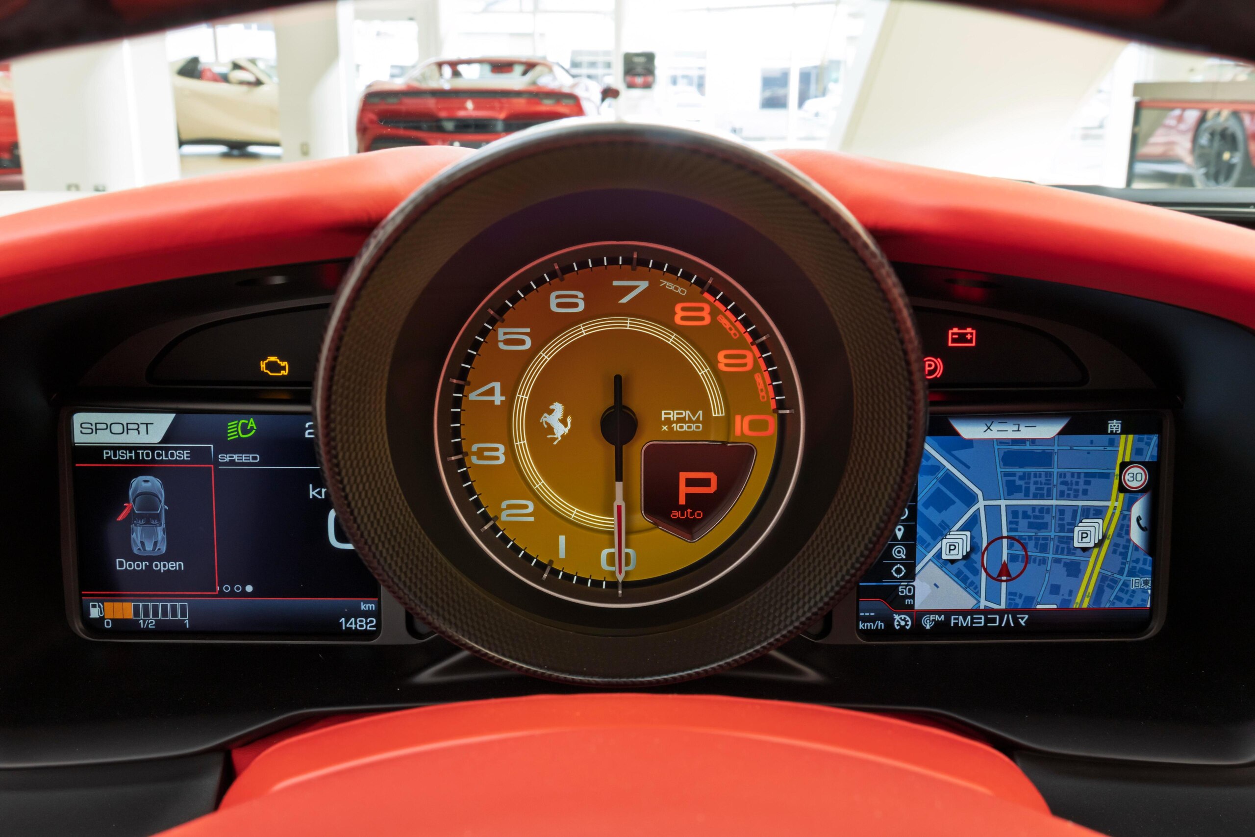 2022 Ferrari F8Spider - フェラーリ F8スパイダー F1 DCT 認定中古車BiancoFuji1482K 20インチ鍛造ダイヤモンドホイール LED付きカーボンステアリング フロントサスペンションリフター カーボン(ドライバーズゾーン/センターコンソール/ダッシュボードアクセント)
