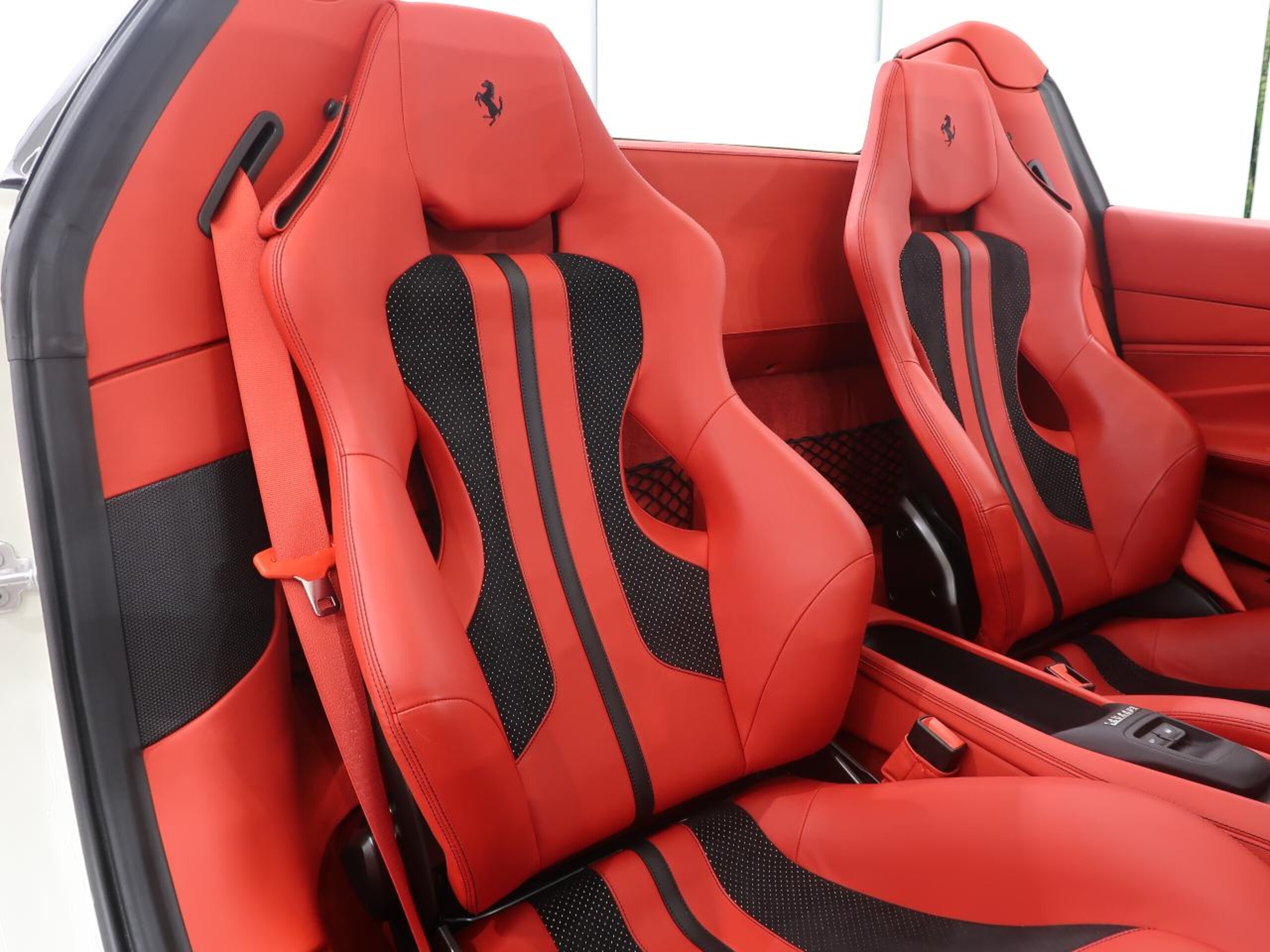 2021 Ferrari F8Spider