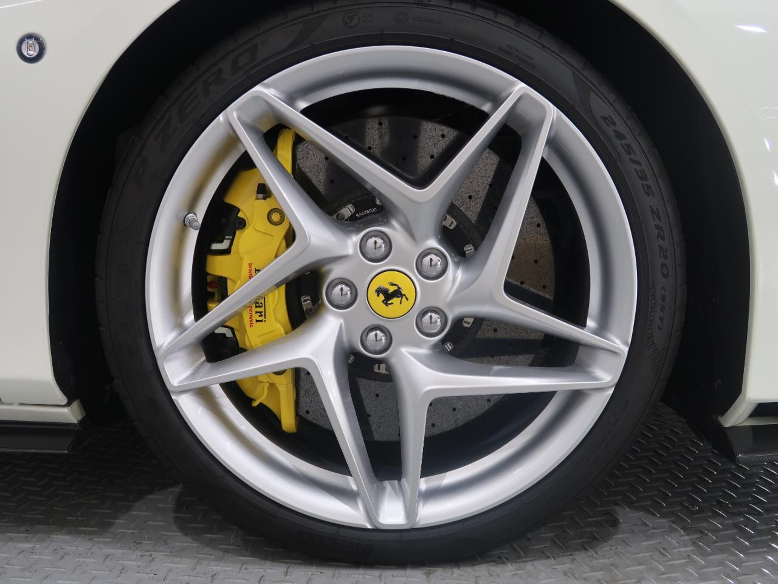 2021 Ferrari F8Spider