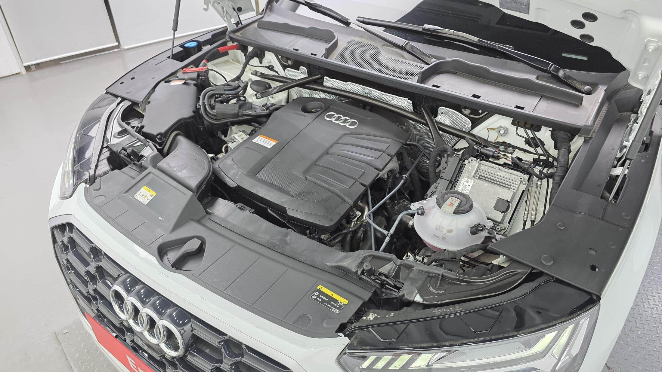 2022 AUDI Q5 40 TDI Quattro Premium - 2022 أودي Q5
