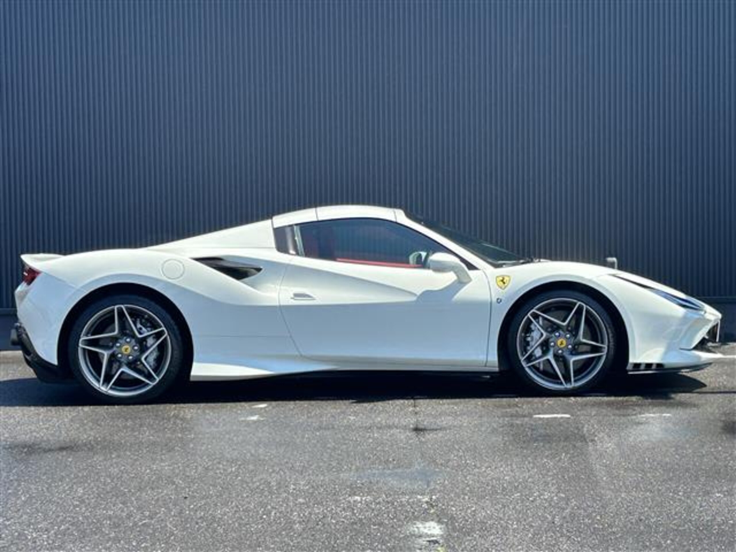 2023 Ferrari F8Spider