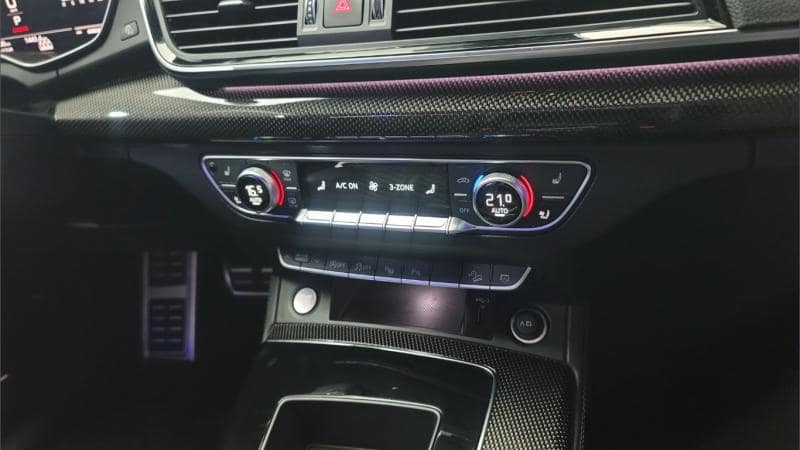 2021 AUDI SQ5 - 2021 أودي Sq5