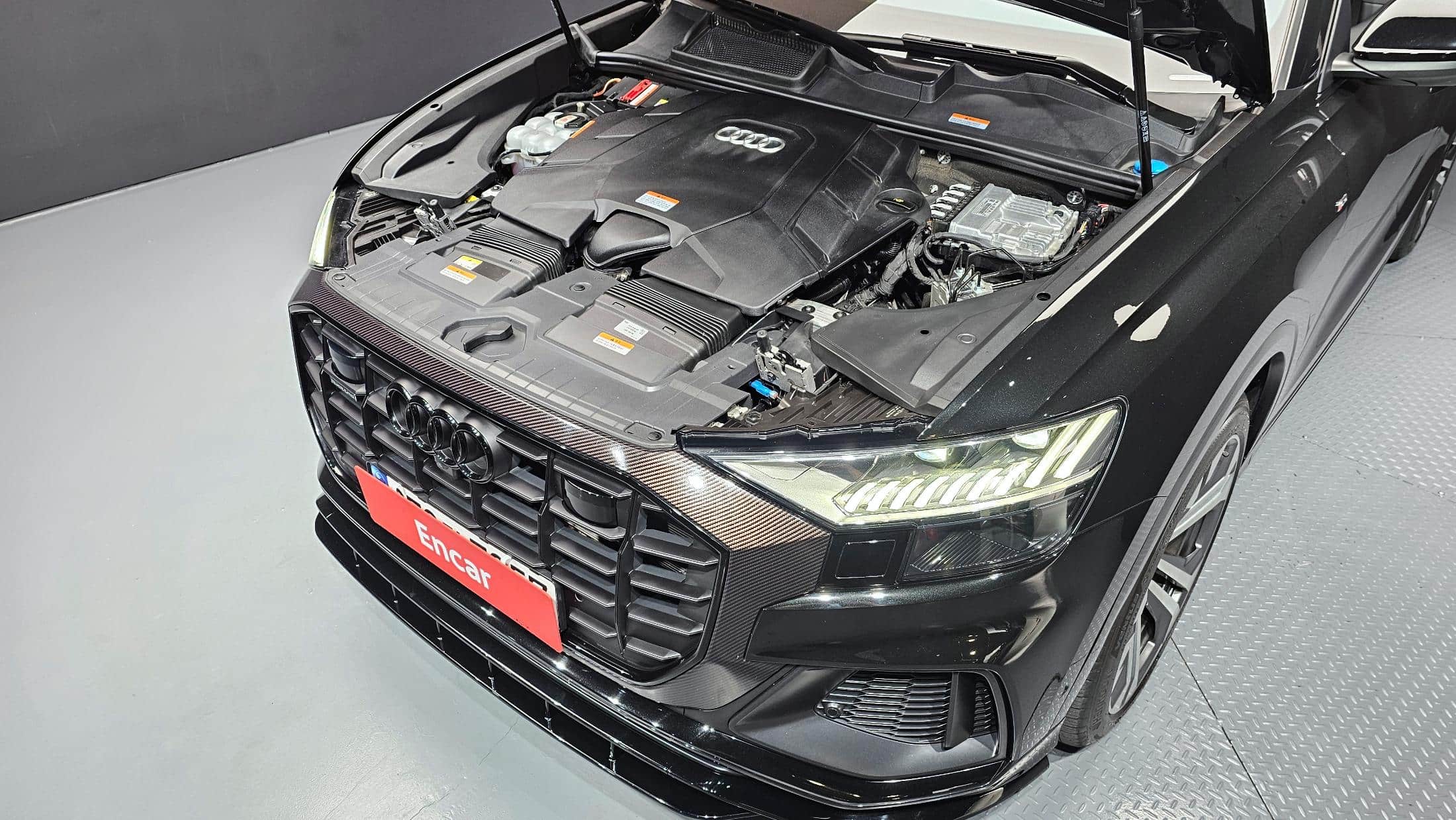 2023 AUDI Q8 55 TFSI Quattro Premium