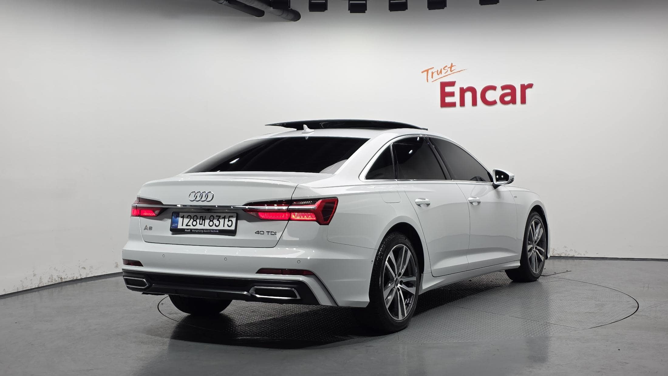 2023 AUDI A6 40 TDI Premium - 2023 アウディ A6