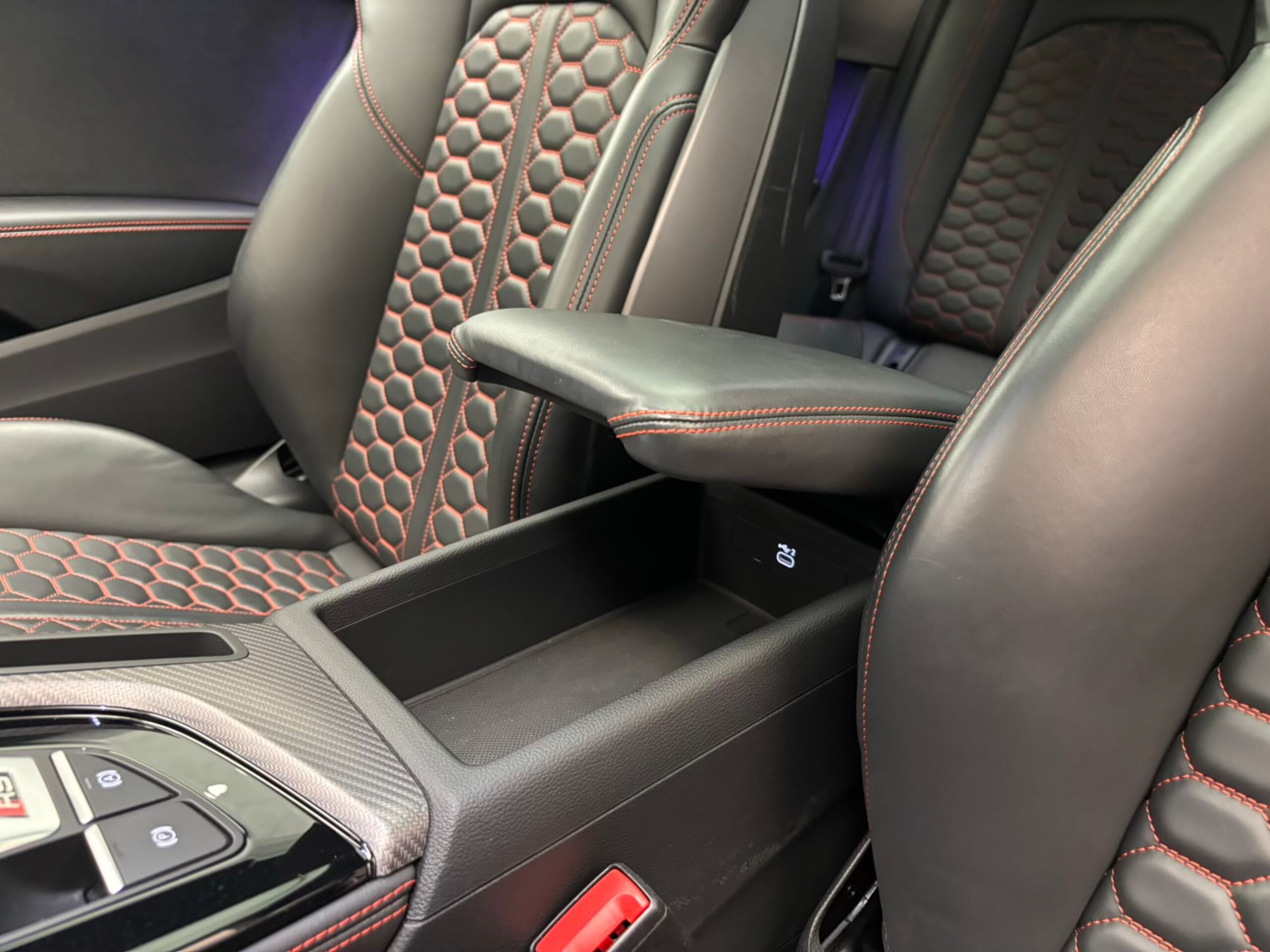 2022 Audi RS5 - 2022 أودي RS5