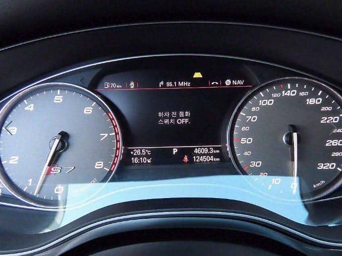 2013 AUDI S7 SPORTBACK - 2013 アウディ S7 Sportback