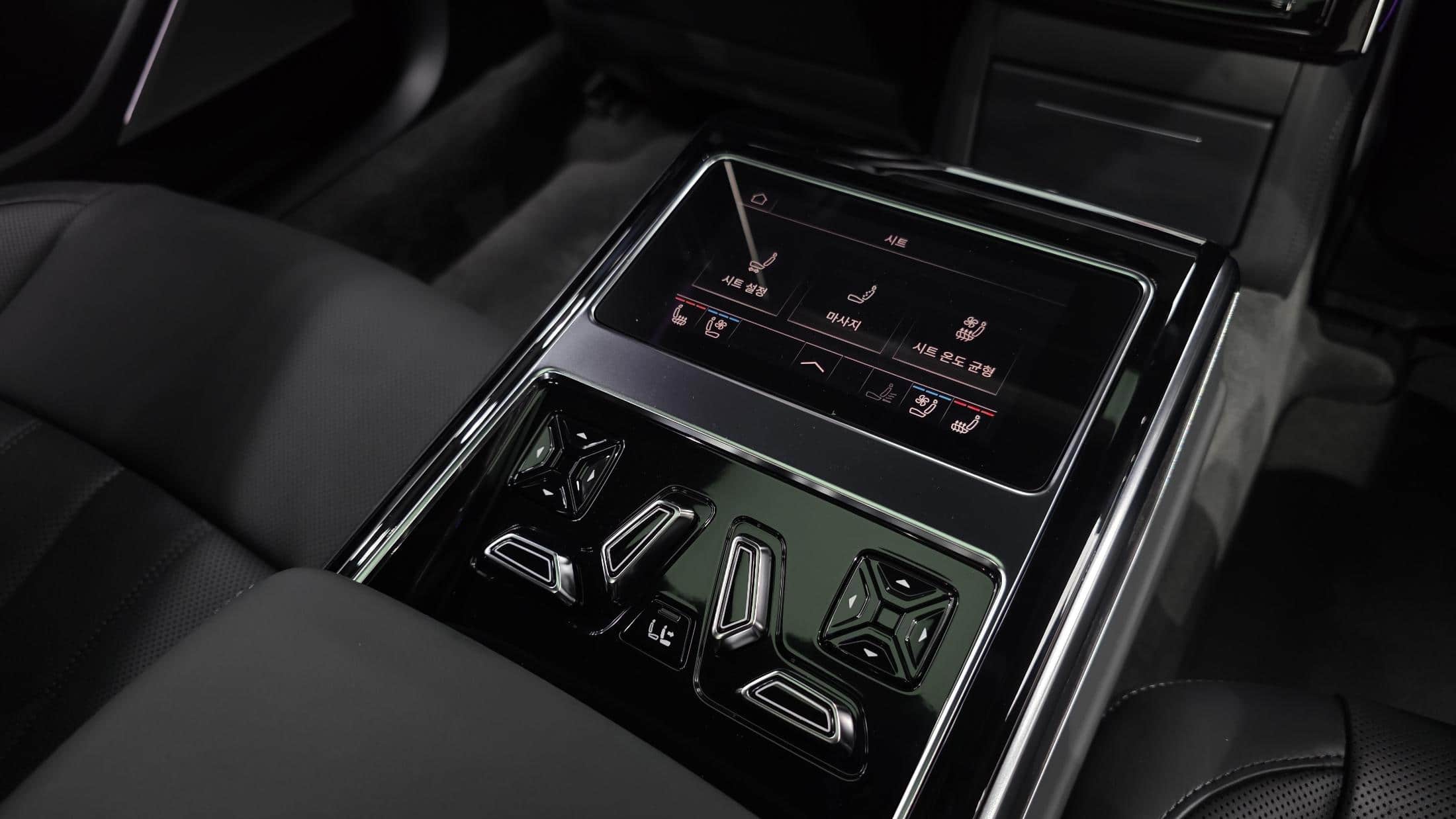 2023 AUDI A8 55 TFSI Quattro Premium LWB
