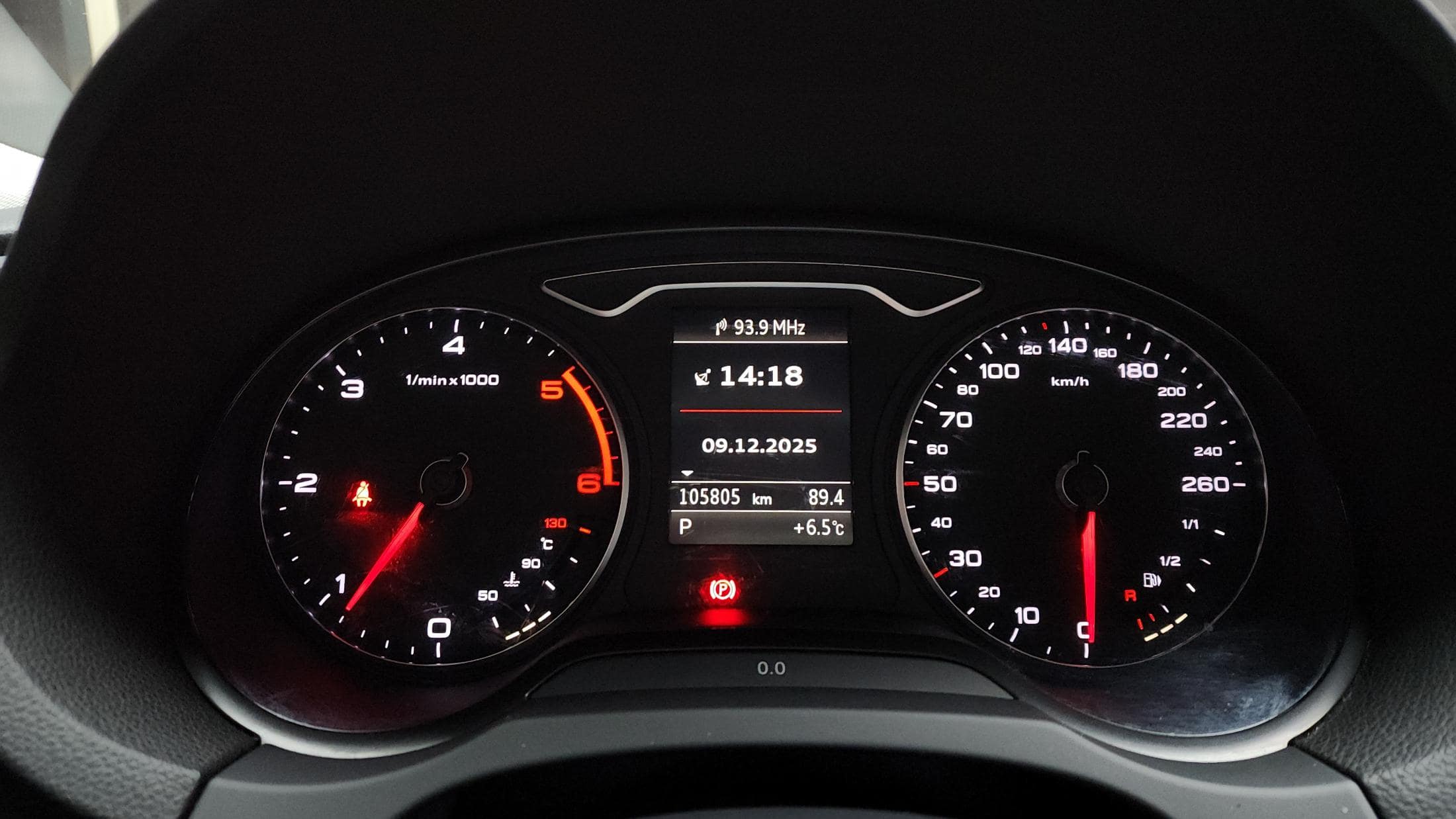 2015 AUDI A3 35 TDI Dynamic - 2015 アウディ A3