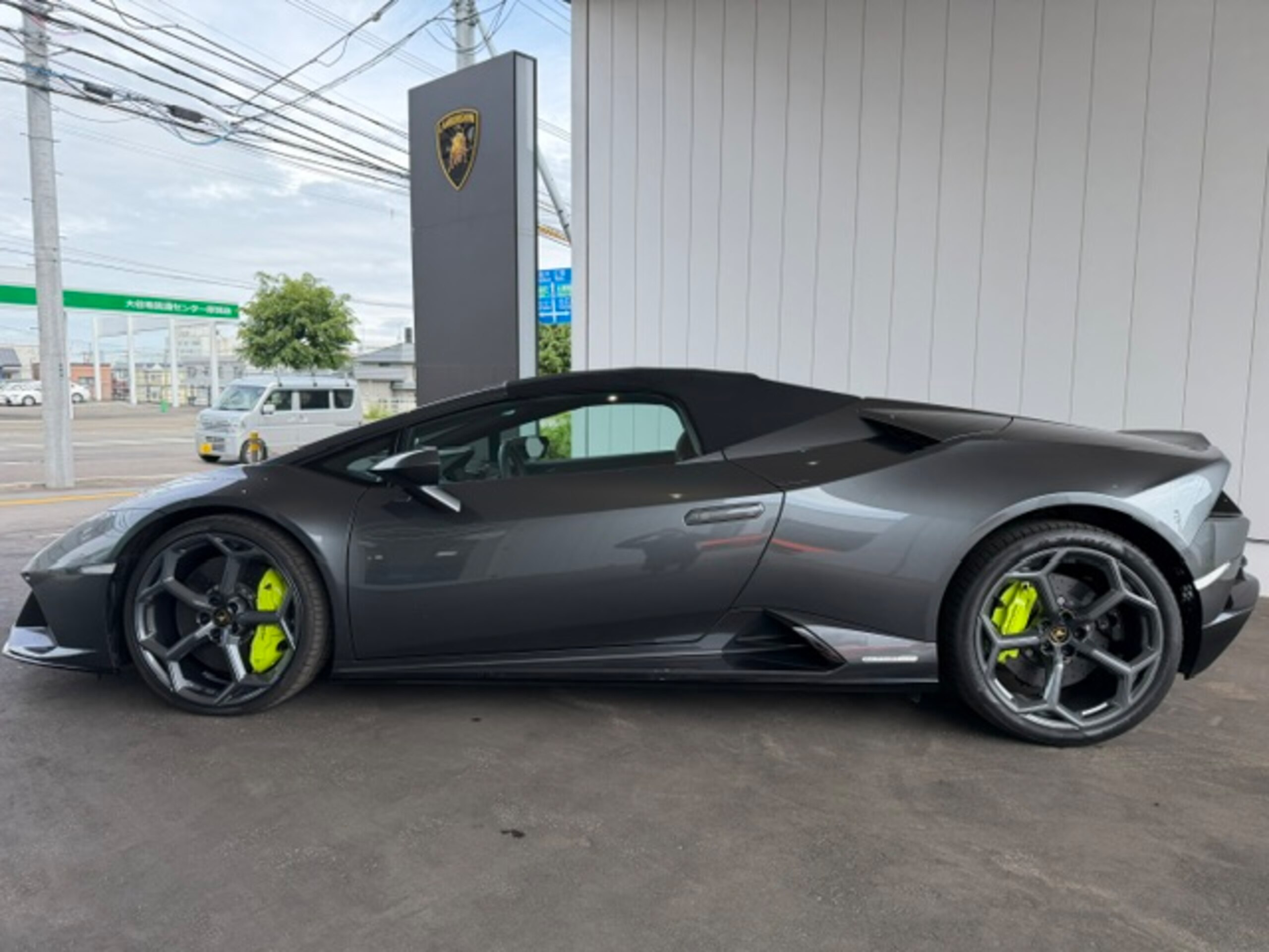 2024 Lamborghini HuracanSpider