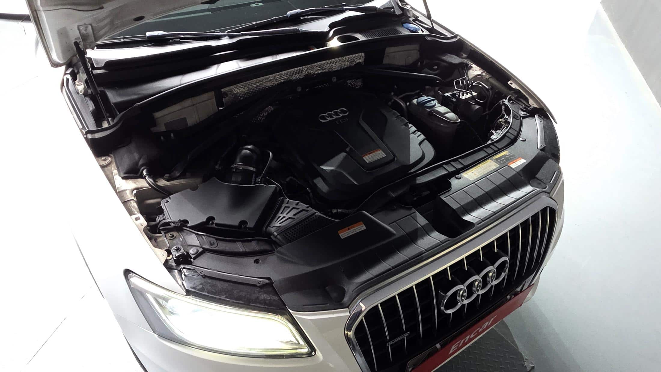 2015 AUDI Q5 35 TDI Quattro Dynamic - 2015 アウディ Q5