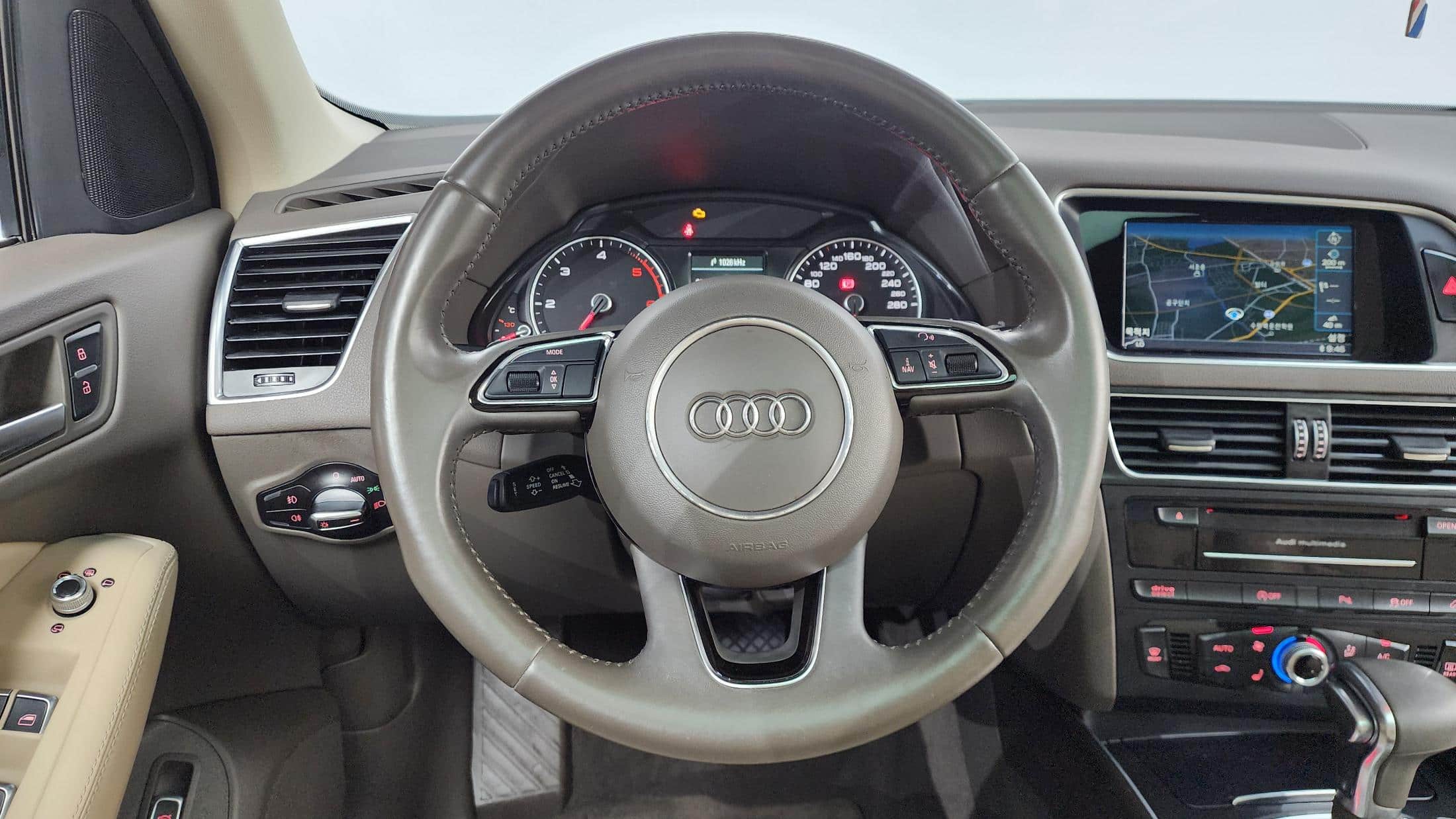2016 AUDI Q5 35 TDI Quattro Dynamic - 2016 アウディ Q5