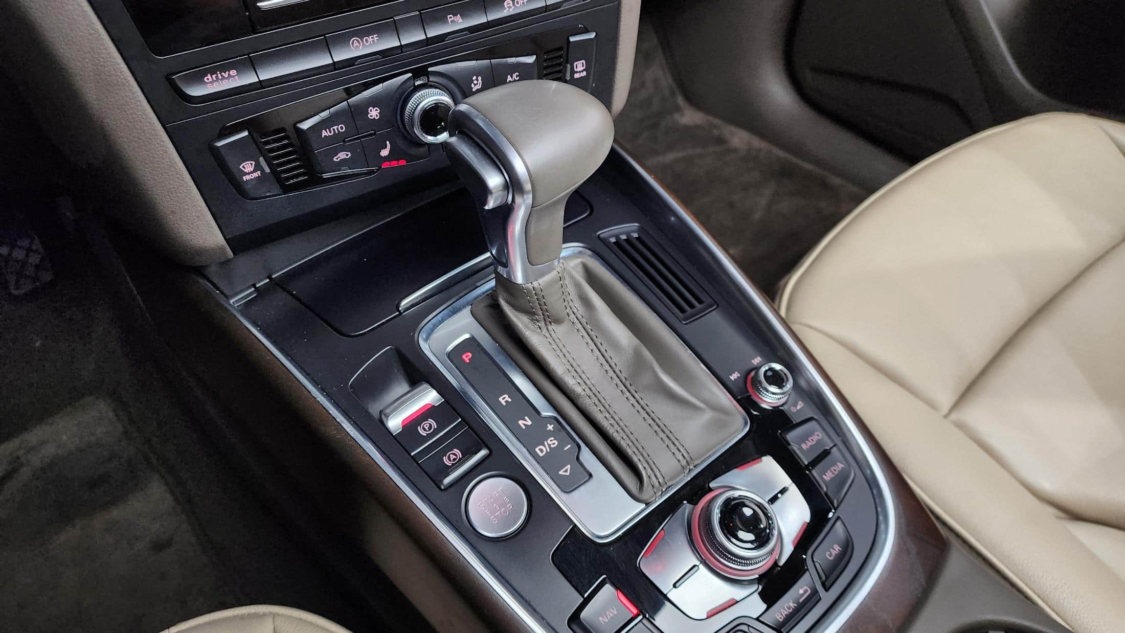 2016 AUDI Q5 35 TDI Quattro Dynamic - 2016 アウディ Q5