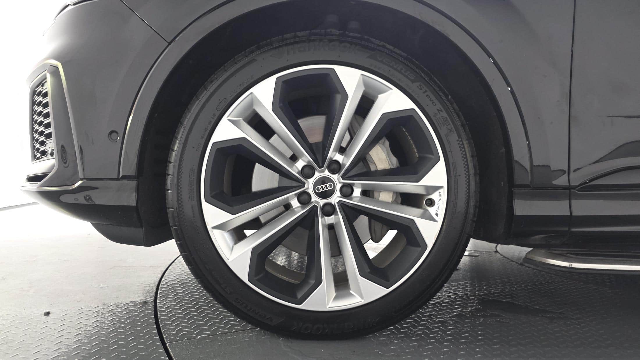 2022 AUDI Q7 55 TFSI Quattro Premium