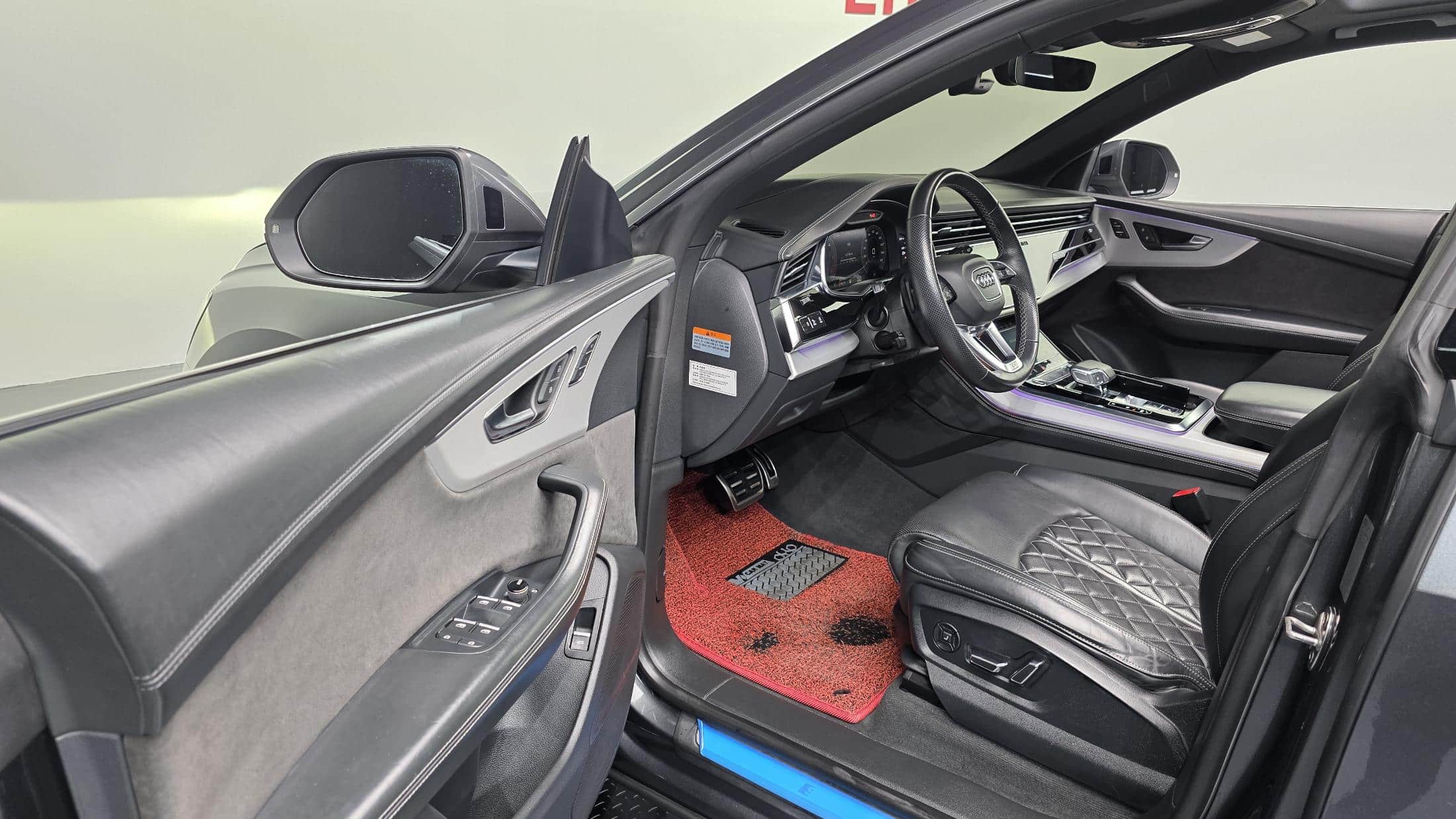 2022 AUDI Q8 50 TDI Quattro Premium - 2022 أودي Q8