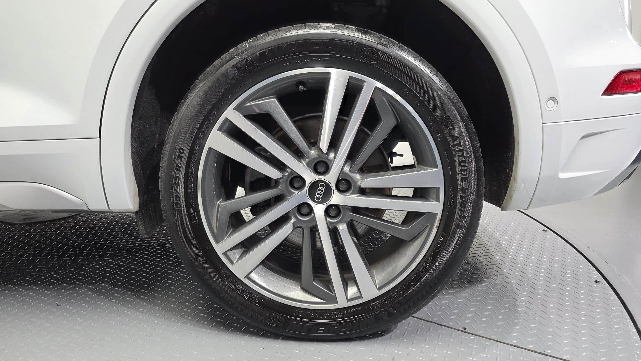 2021 AUDI Q5 45 TFSI Quattro Premium - 2021 アウディ Q5