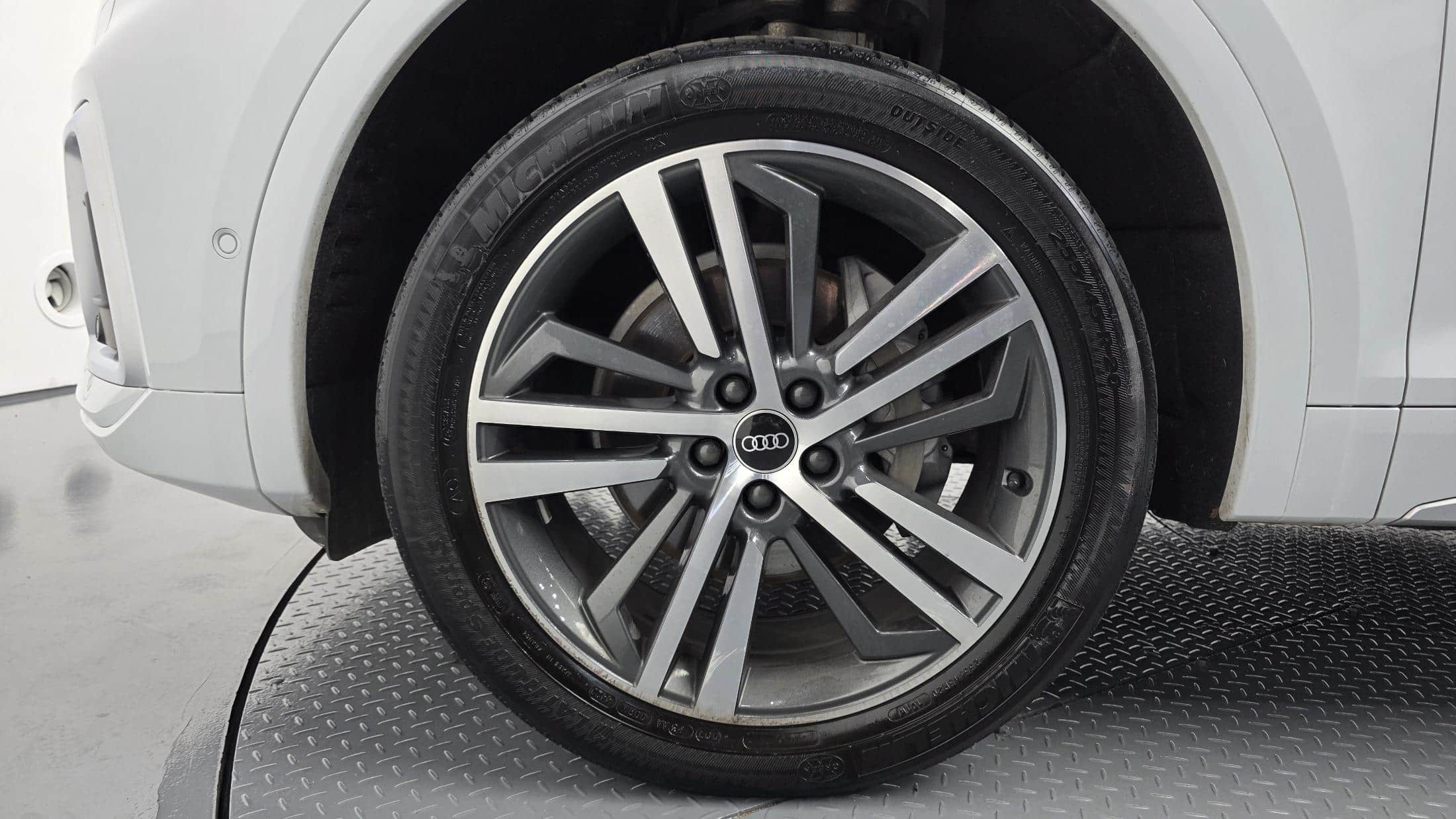 2021 AUDI Q5 45 TFSI Quattro Premium - 2021 アウディ Q5
