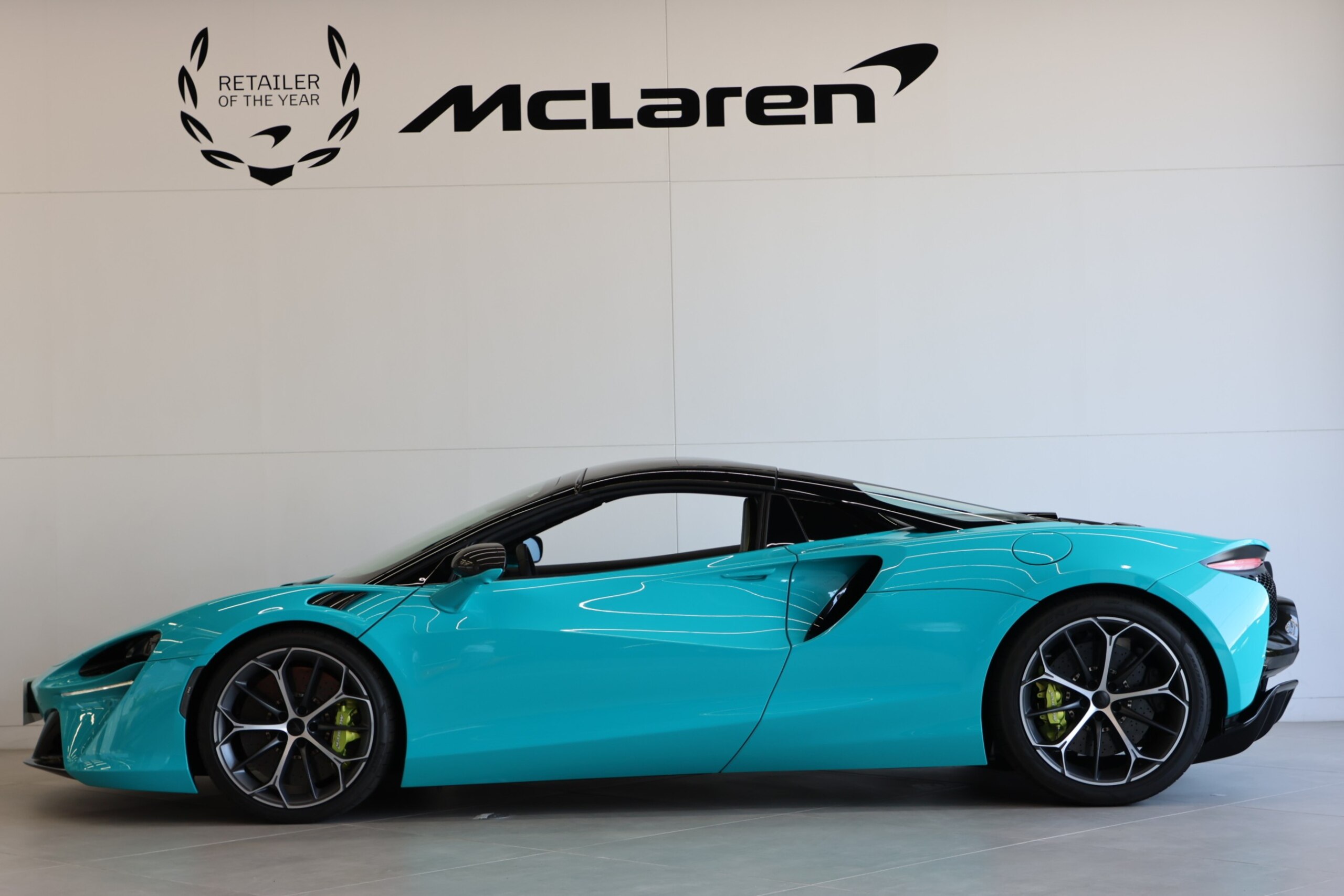 2025 McLaren Artura Spider - 2025 ماكلارين Artura Spider