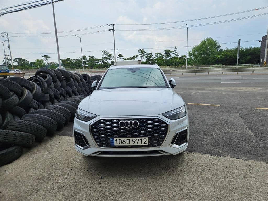2023 AUDI Q5 - 2023 أودي Q5