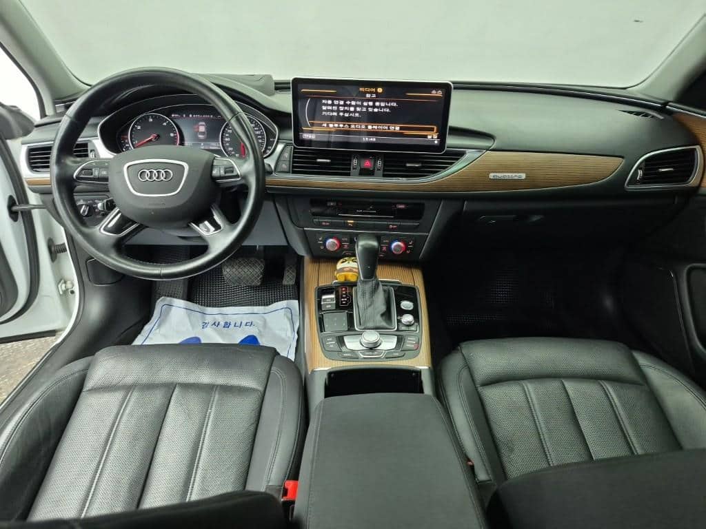 2016 AUDI A6 - 2016 أودي A6