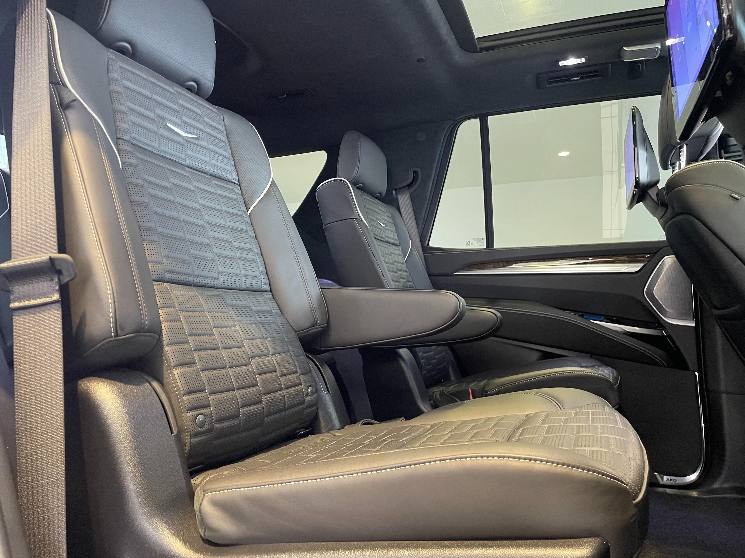 2025 Cadillac Escalade - 2025 كاديلاك Escalade