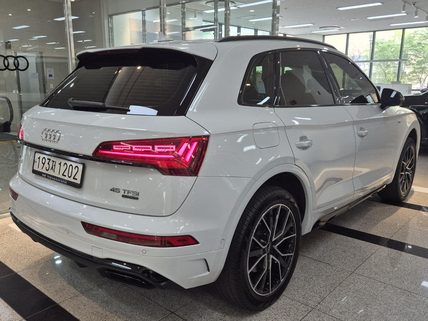 2024 AUDI Q5 45 TFSI Quattro Premium - 2024 أودي Q5