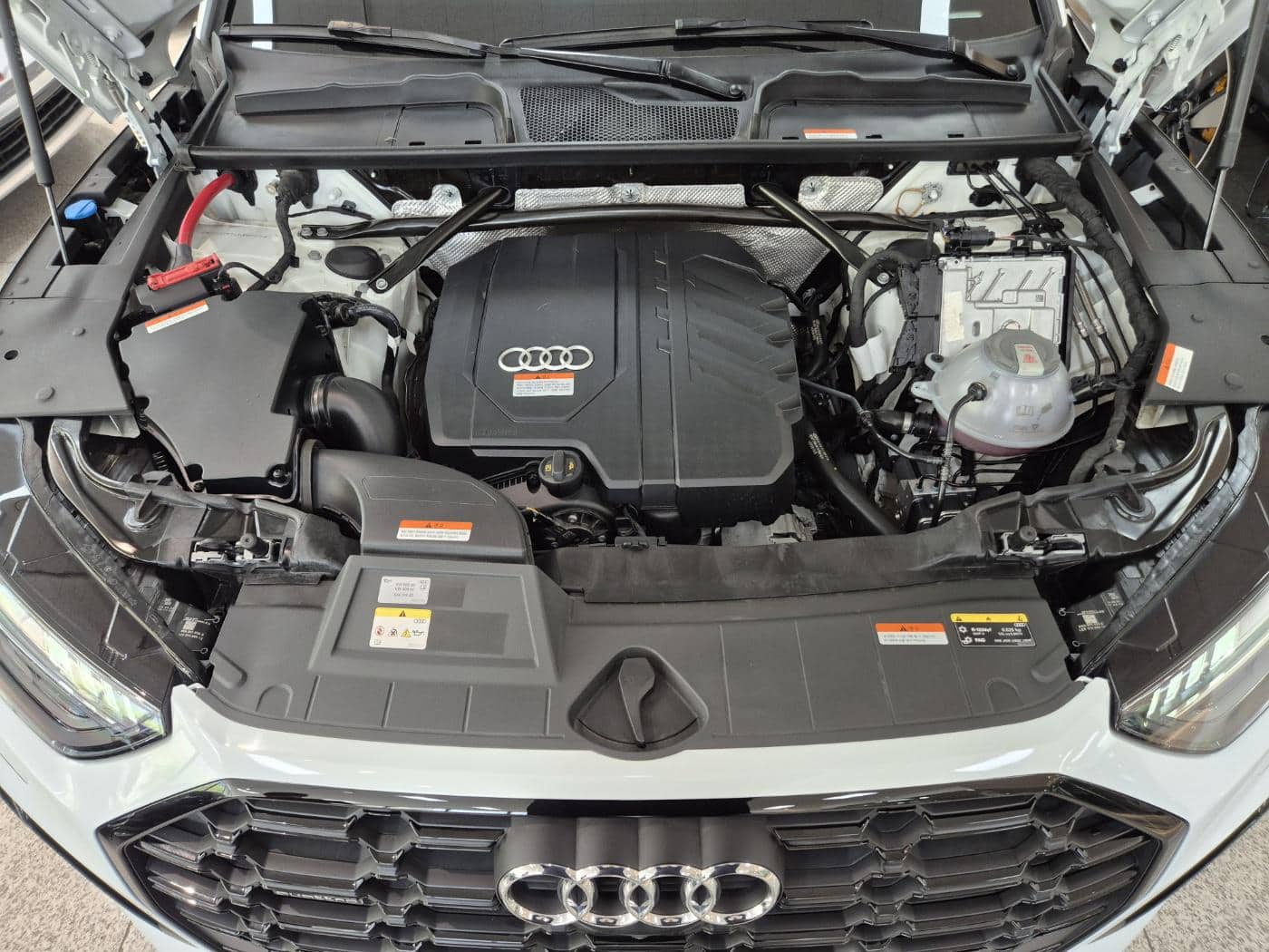 2024 AUDI Q5 45 TFSI Quattro Premium - 2024 أودي Q5