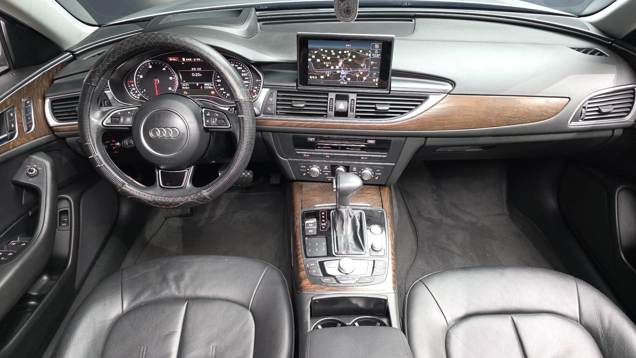 2015 AUDI A6 35 TDI Dynamic - 2015 アウディ A6