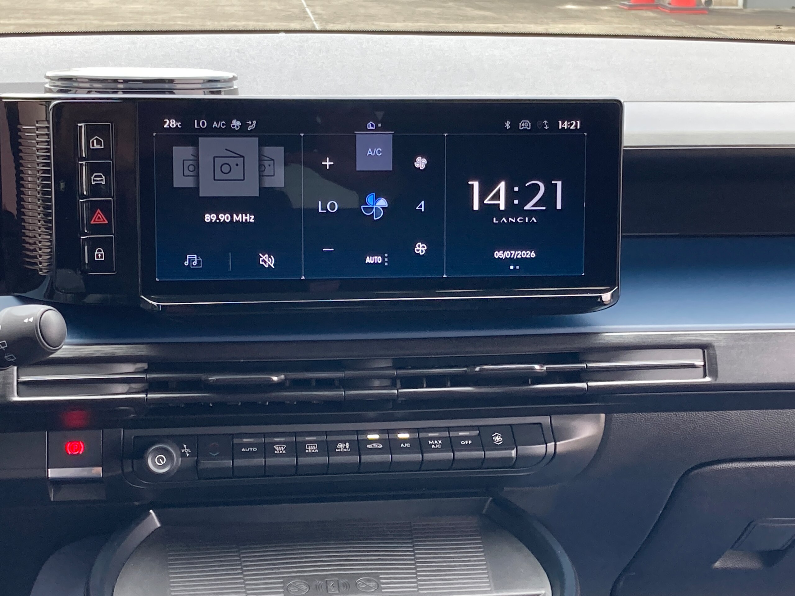 2025 Lancia Ypsilon