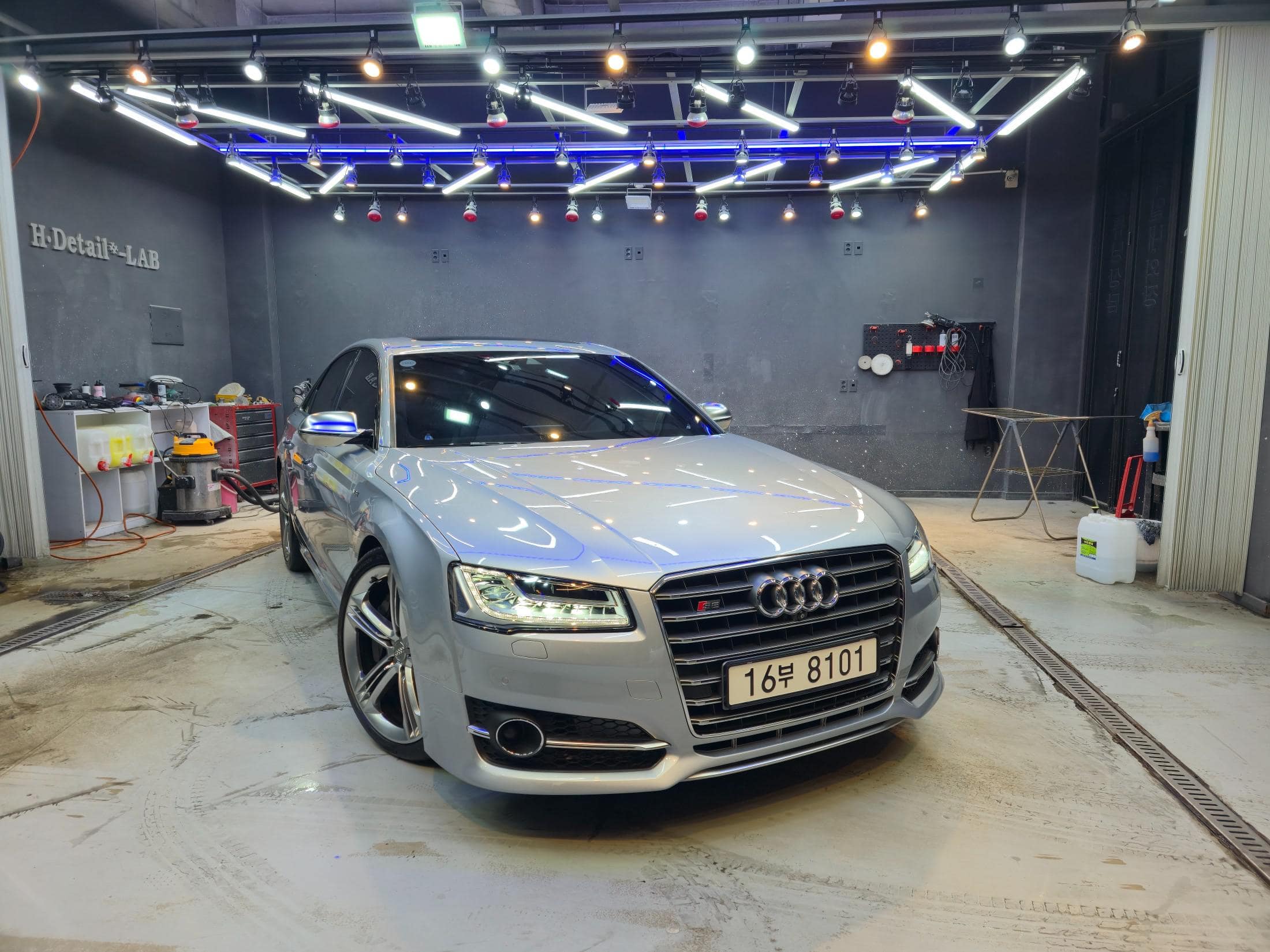 2015 AUDI S8 - 2015 アウディ S8