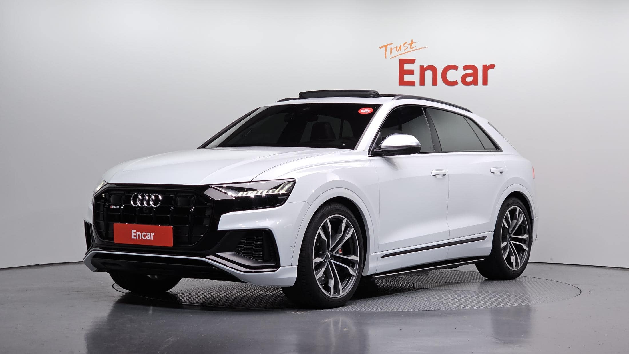 2021 AUDI SQ8