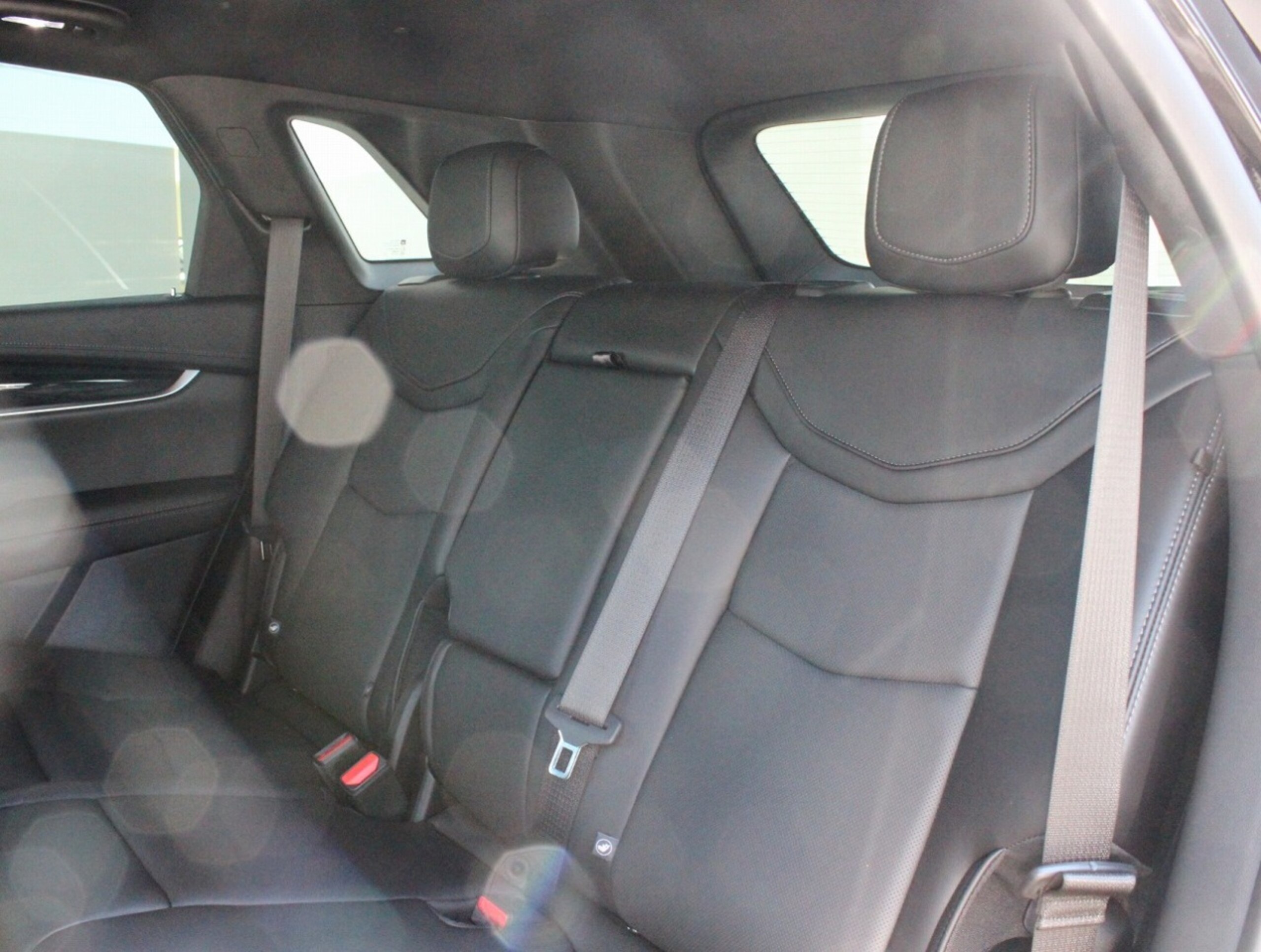 2025 Cadillac XT5 - キャデラック XT5 プラチナム スポーツ 4WD 登録済み未使用車 黒革シート シートヒーターベンチレーション アダプティブクルーズ サンルーフ アップルカープレイ パドルシフト ヘッドアップディスプレイ パワーテールゲート フルタイムAWD ETC