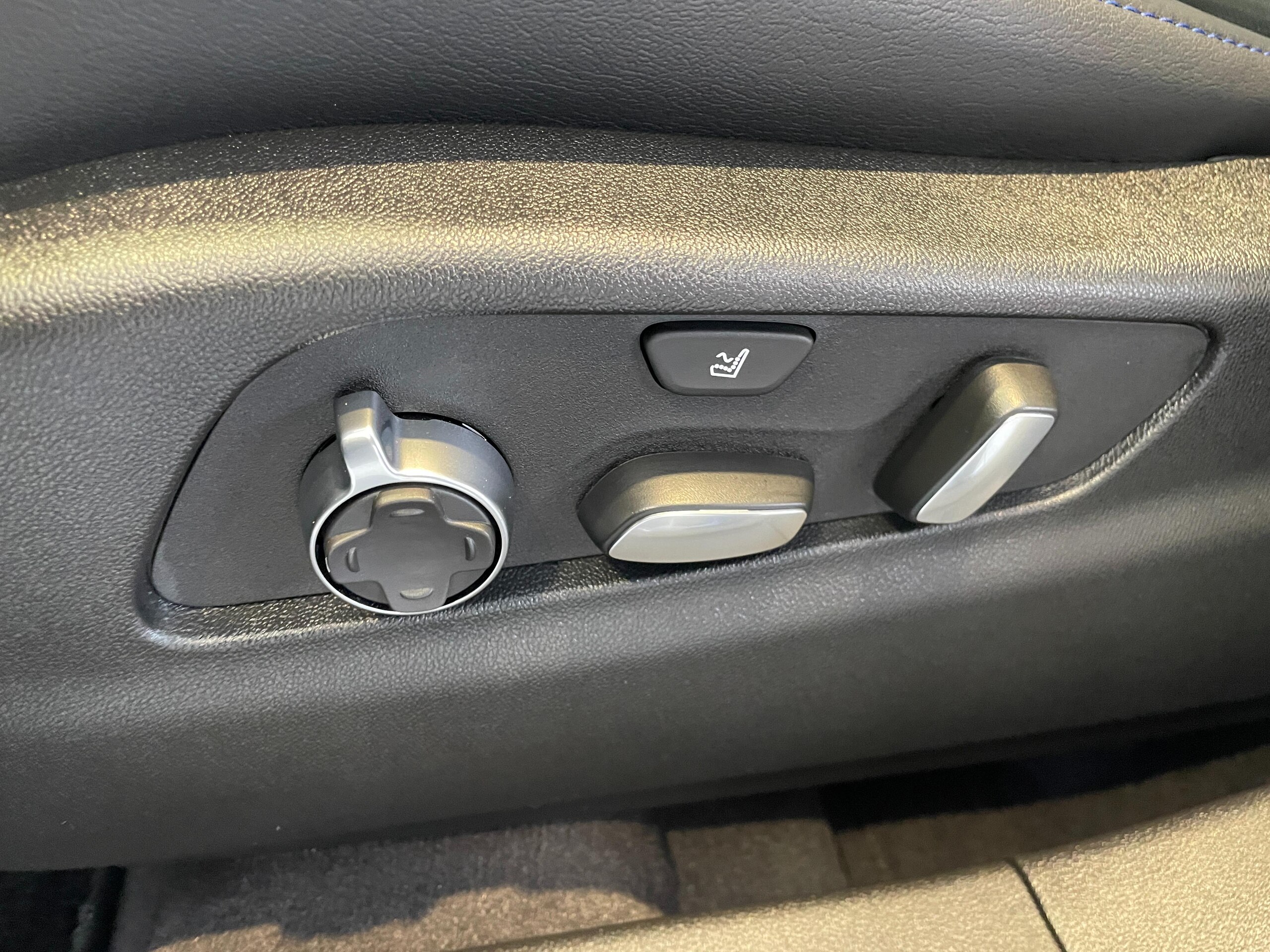 2025 Cadillac XT4