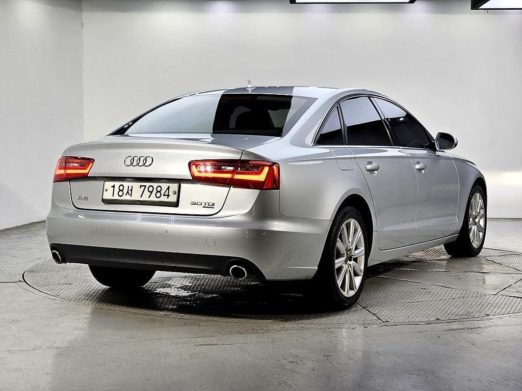 2013 AUDI A6 - 2013 أودي A6