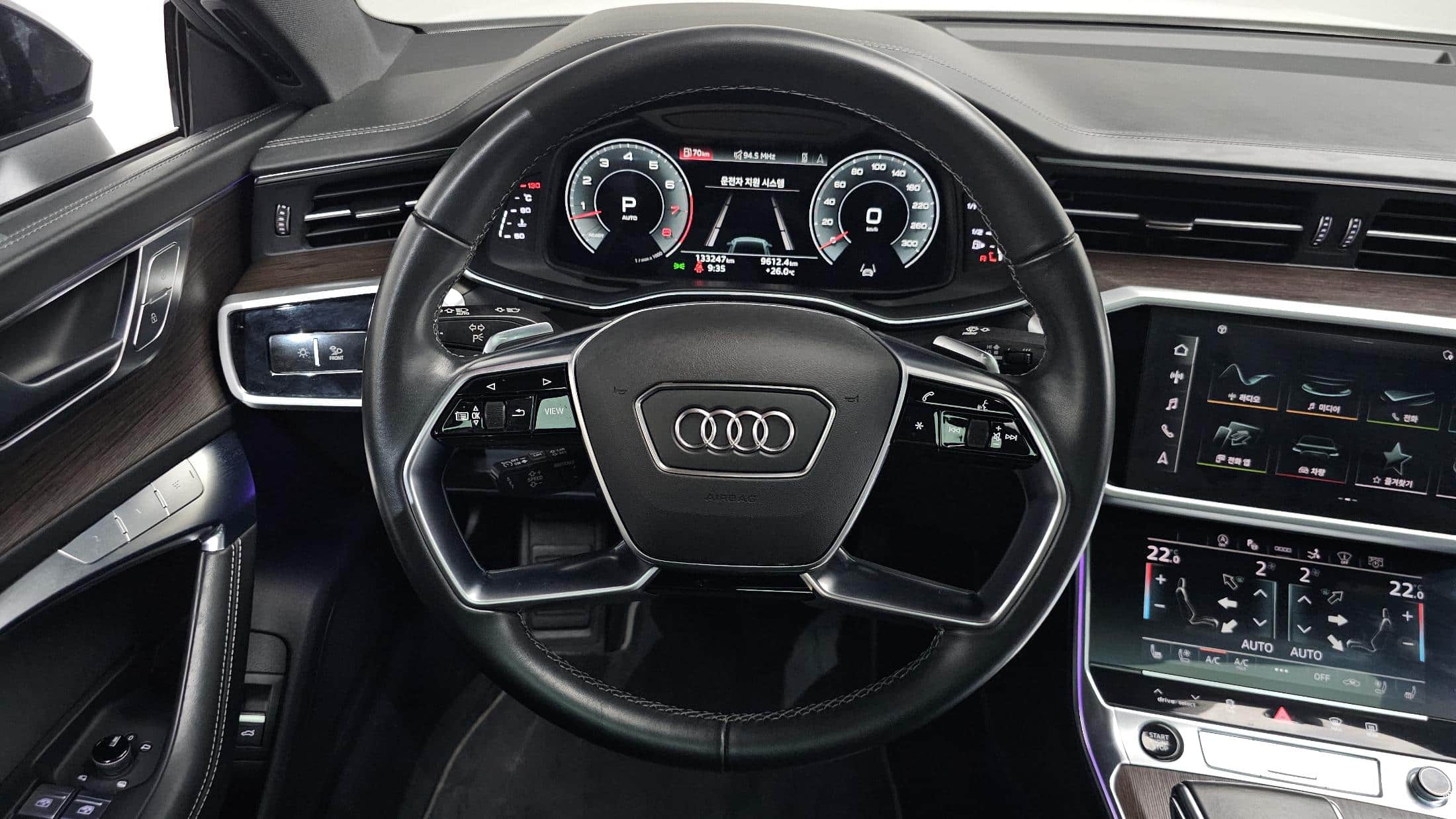 2022 AUDI A7 55 TFSI Quattro Premium - 2022 アウディ A7
