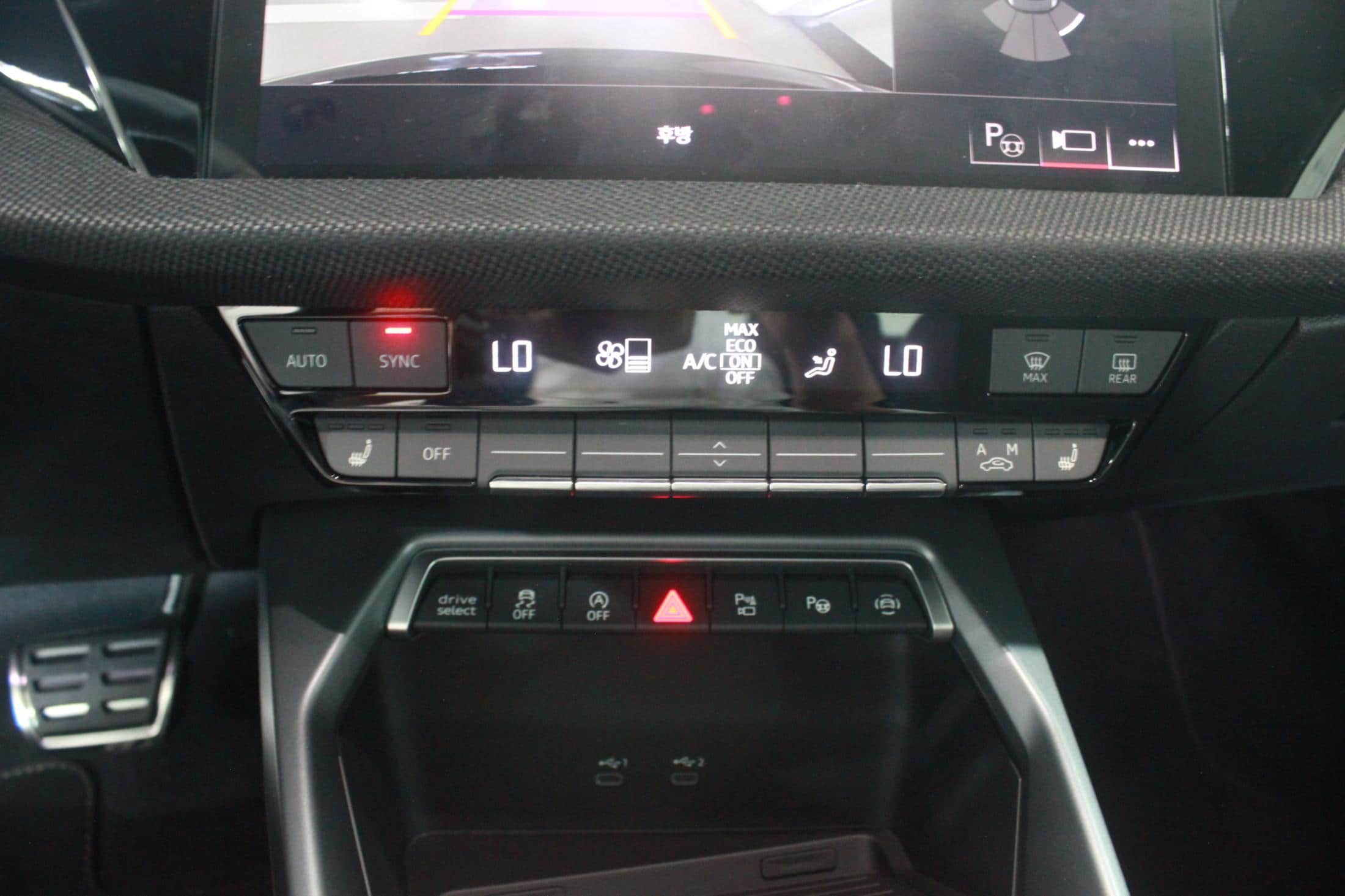 2026 AUDI A3 40 TFSI Premium