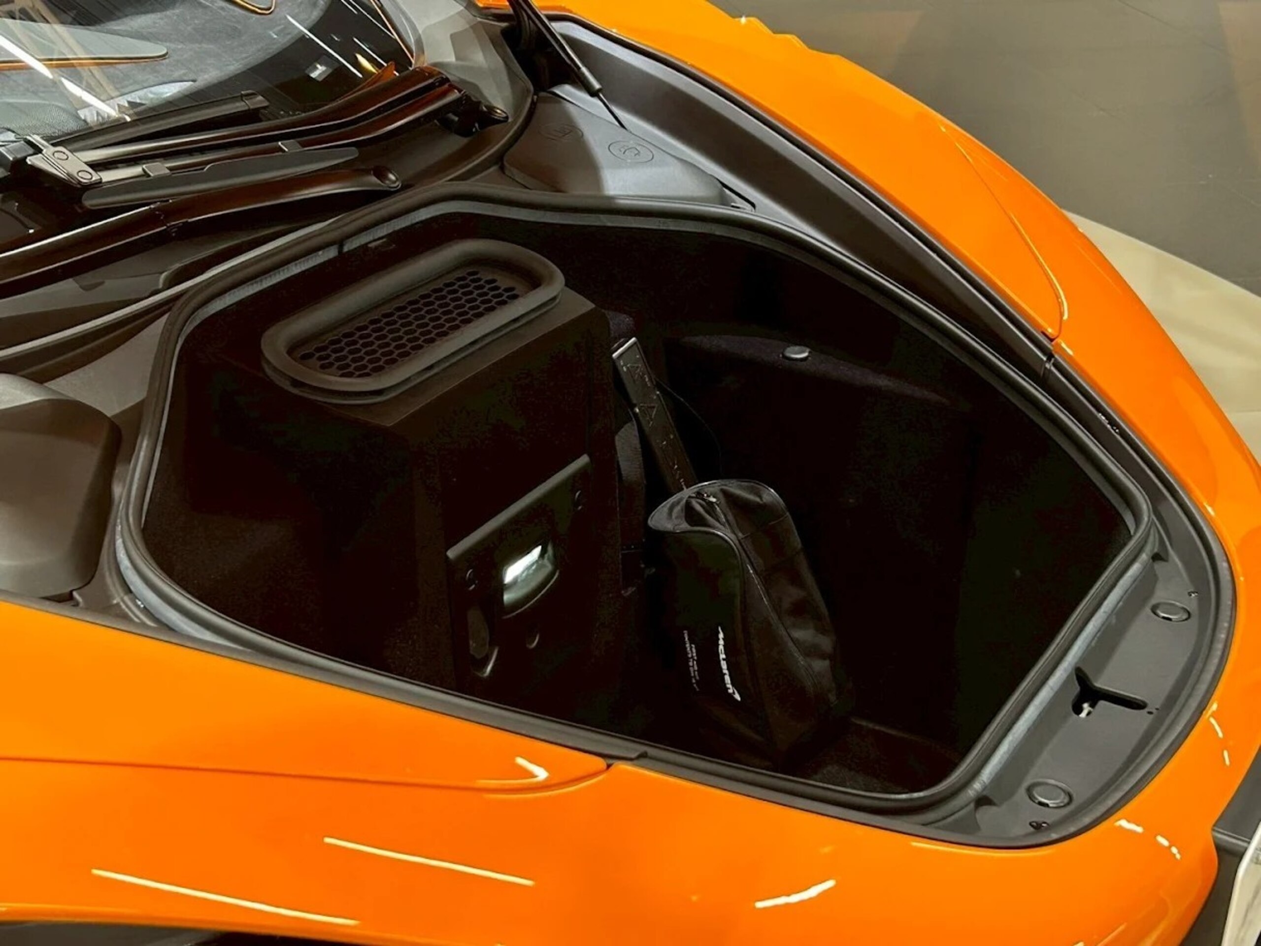 2024 McLaren 750SSpider - 2024 ماكلارين 750SSpider