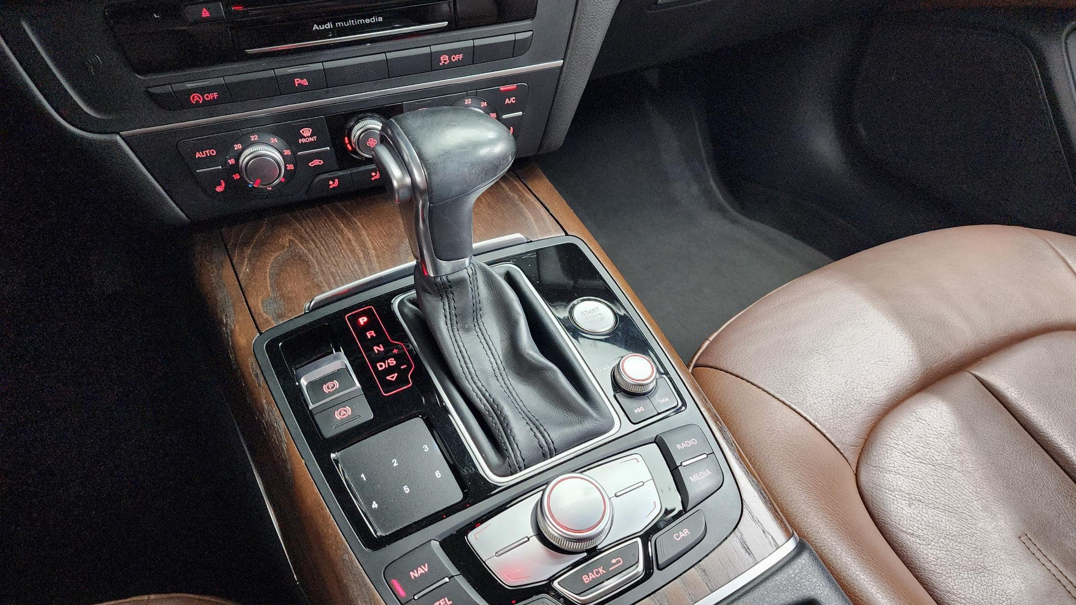 2015 AUDI A6 35 TDI Dynamic - 2015 أودي A6