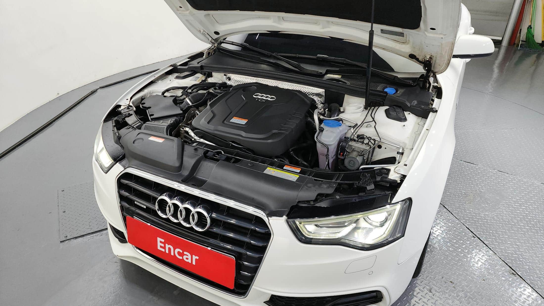 2015 AUDI A5 35 TDI Quattro dynamic Sportback - 2015 أودي A5