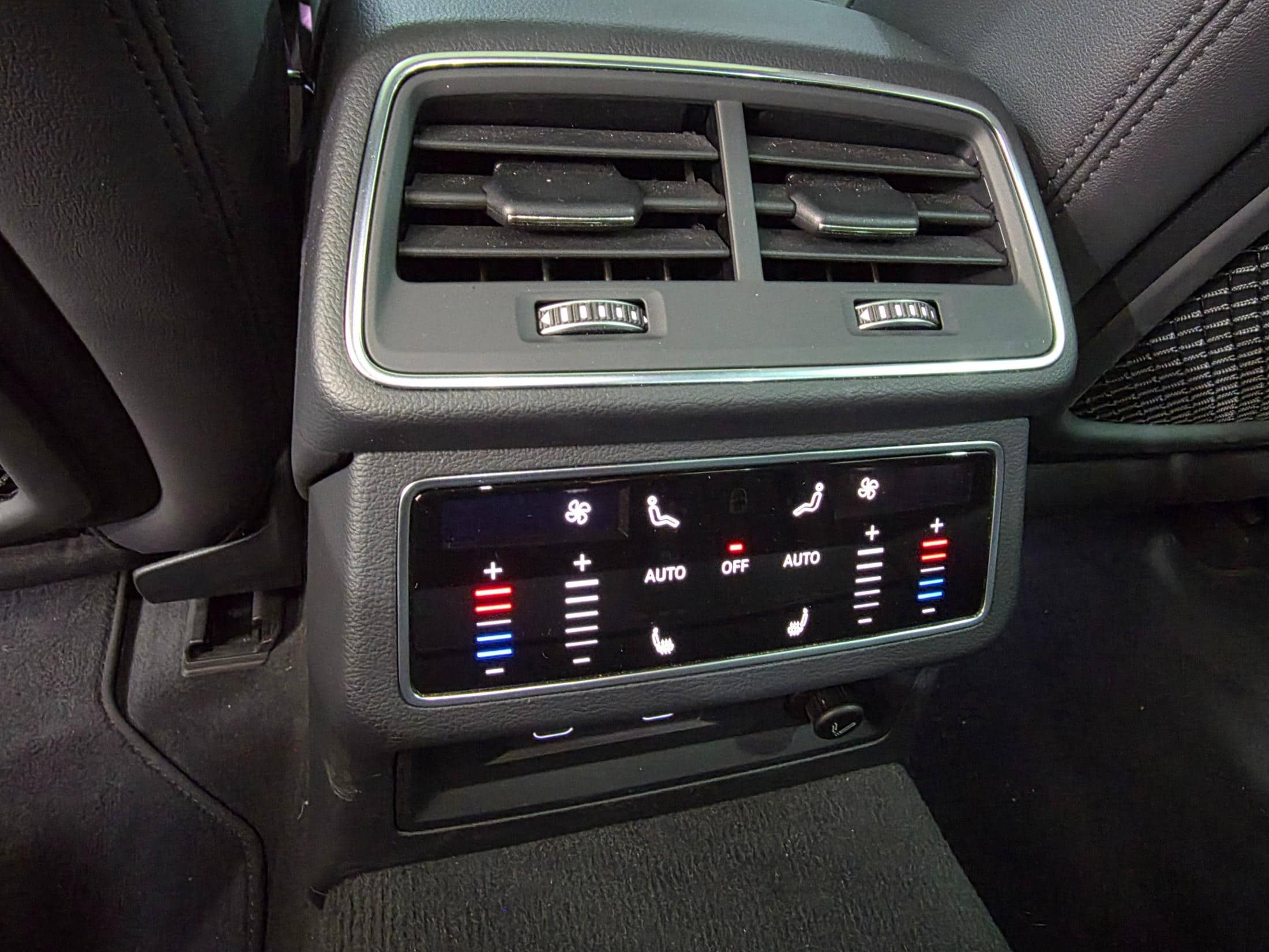 2023 AUDI A6 45 TFSI Quattro Premium - 2023 アウディ A6