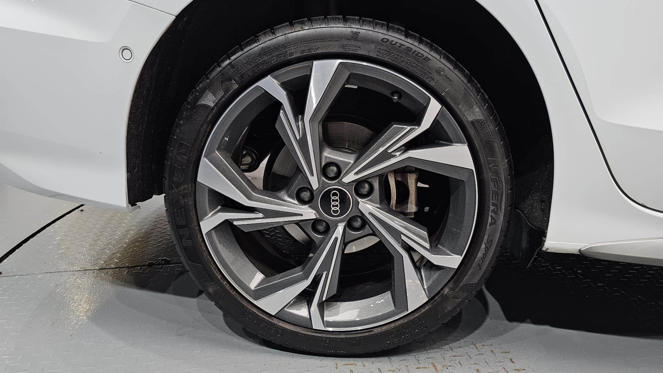 2023 AUDI A3 40 TFSI Premium - 2023 أودي A3