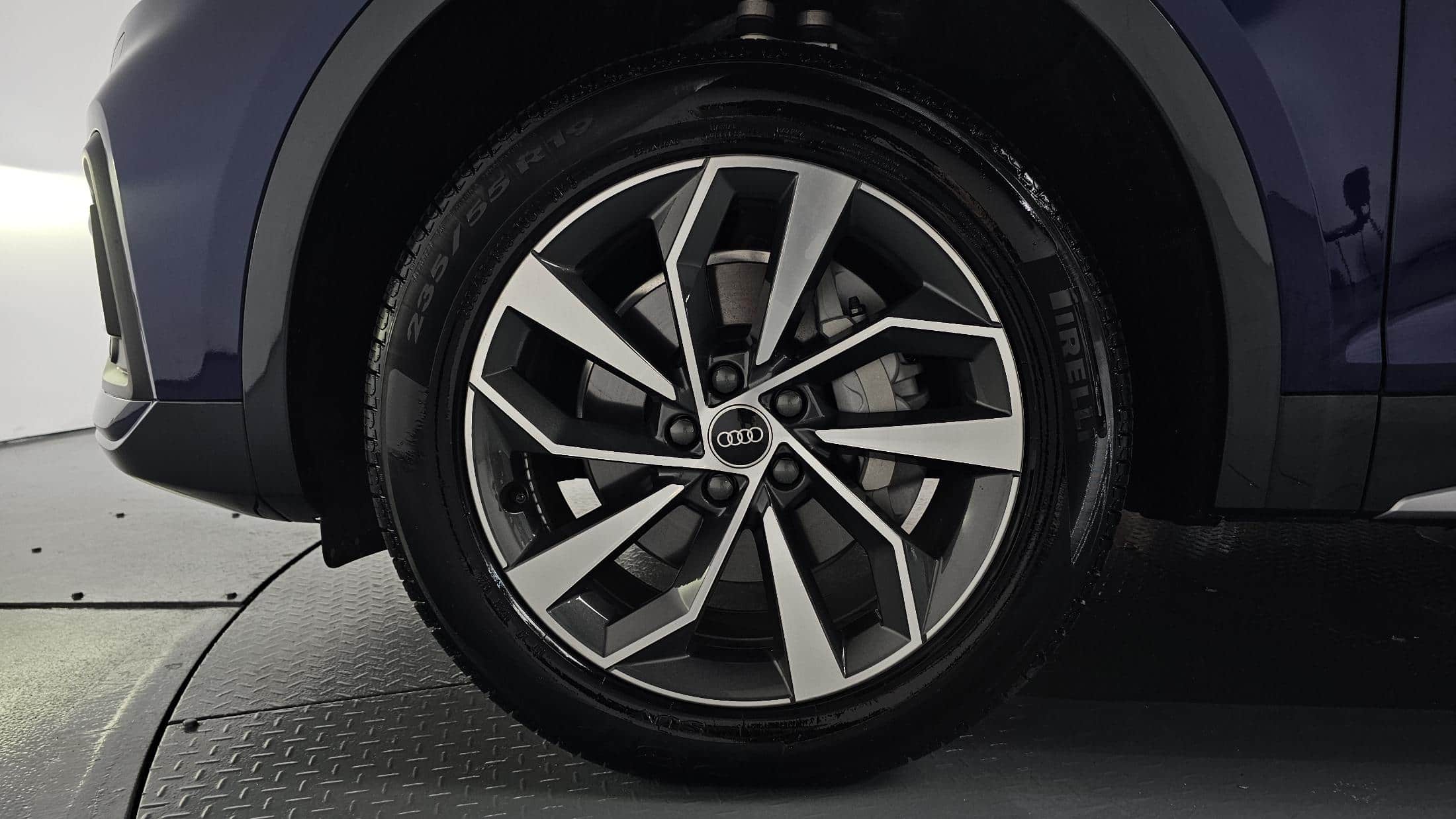2023 AUDI Q5 45 TFSI Quattro - 2023 أودي Q5