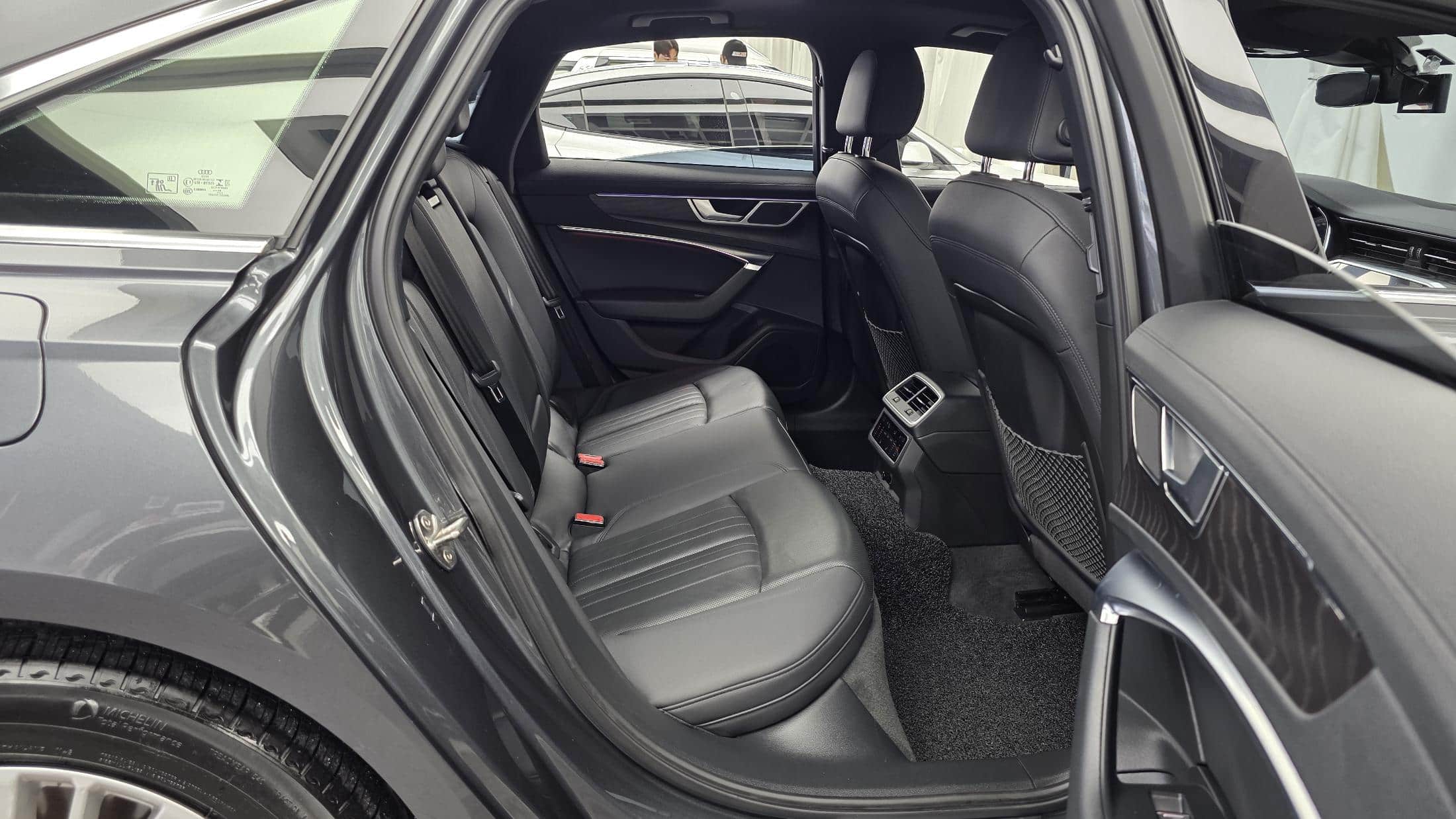 2020 AUDI A6 45 TFSI Quattro Premium - 2020 أودي A6