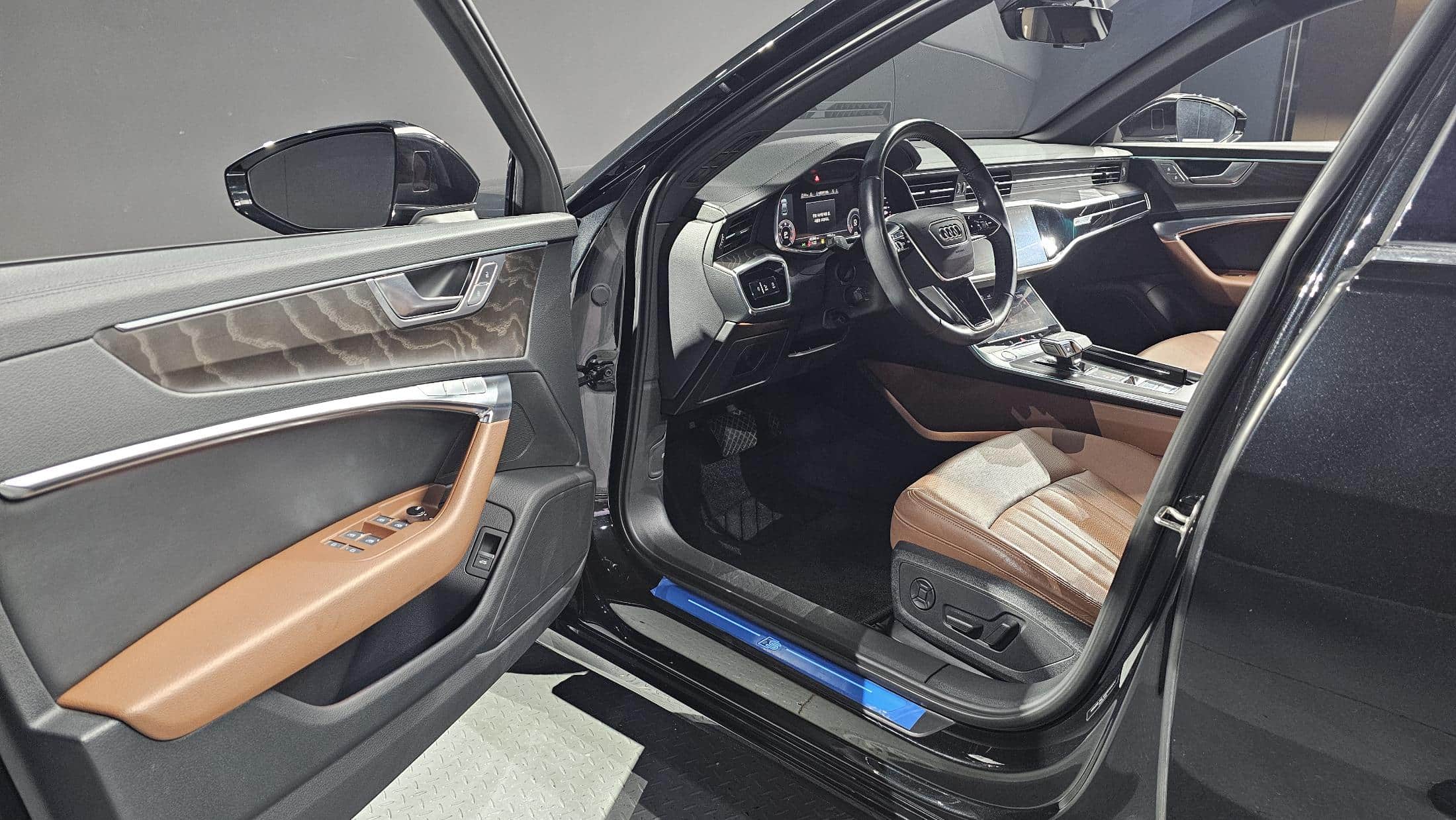 2020 AUDI A6 40 TDI Premium - 2020 أودي A6