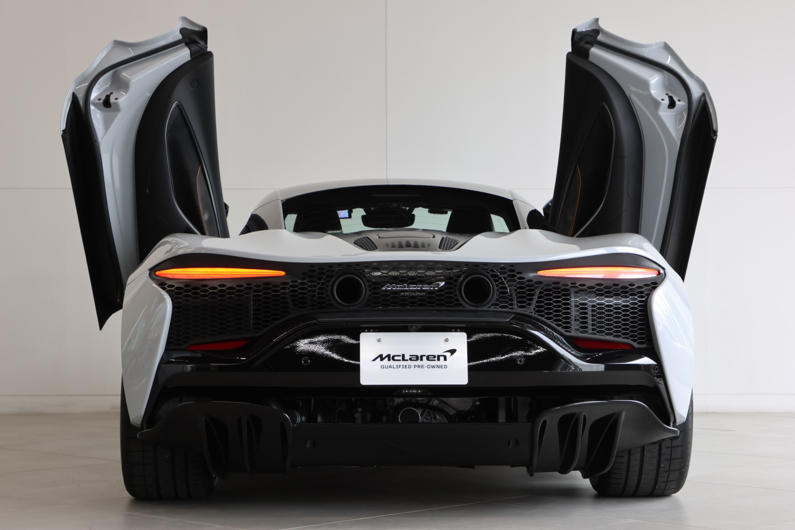2025 McLaren Artura - 2025 ماكلارين Artura