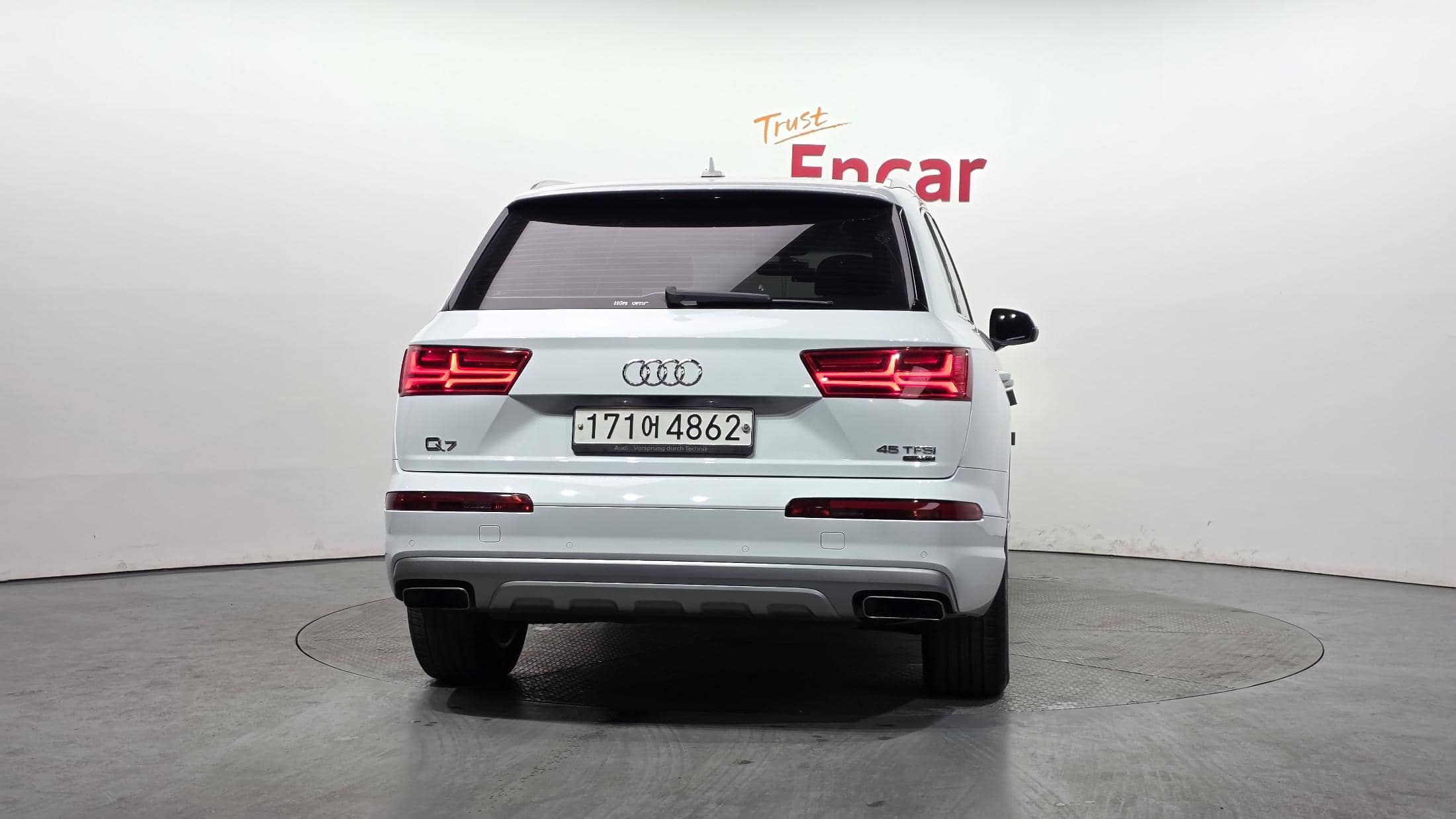 2019 AUDI Q7 45 TFSI Quattro - 2019 أودي Q7
