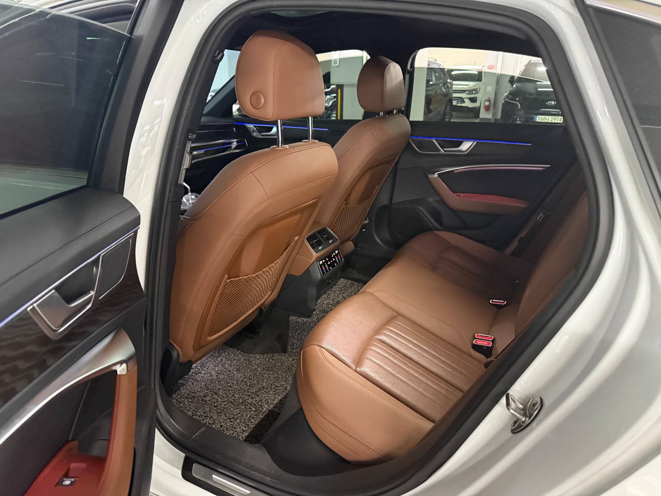 2021 AUDI A6 45 TFSI Premium - 2021 アウディ A6