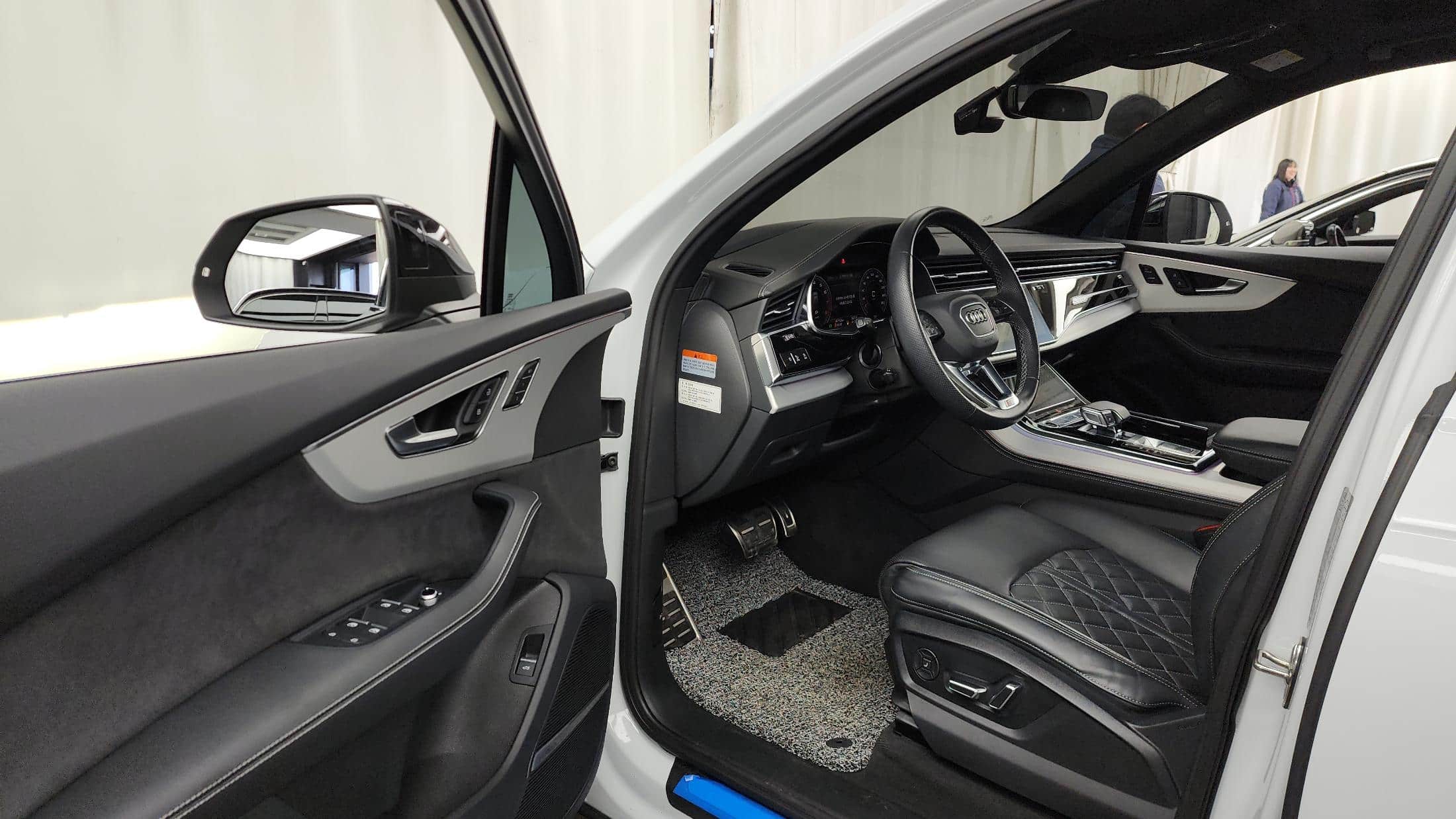 2023 AUDI Q7 55 TFSI Quattro Premium