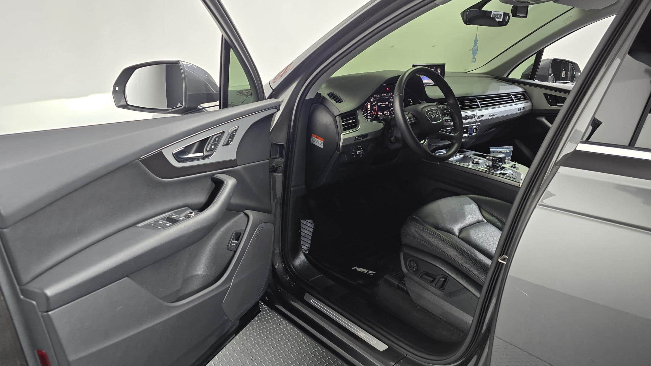 2019 AUDI Q7 45 TFSI Quattro - 2019 アウディ Q7